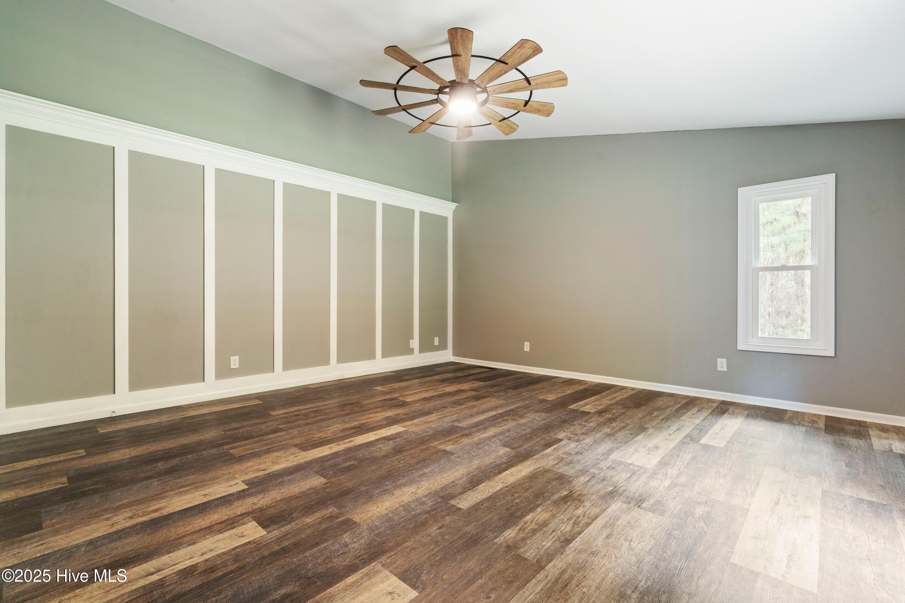 100527267 | Photo 31