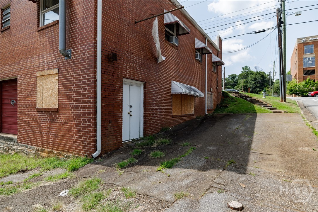 2109 W Broad Street