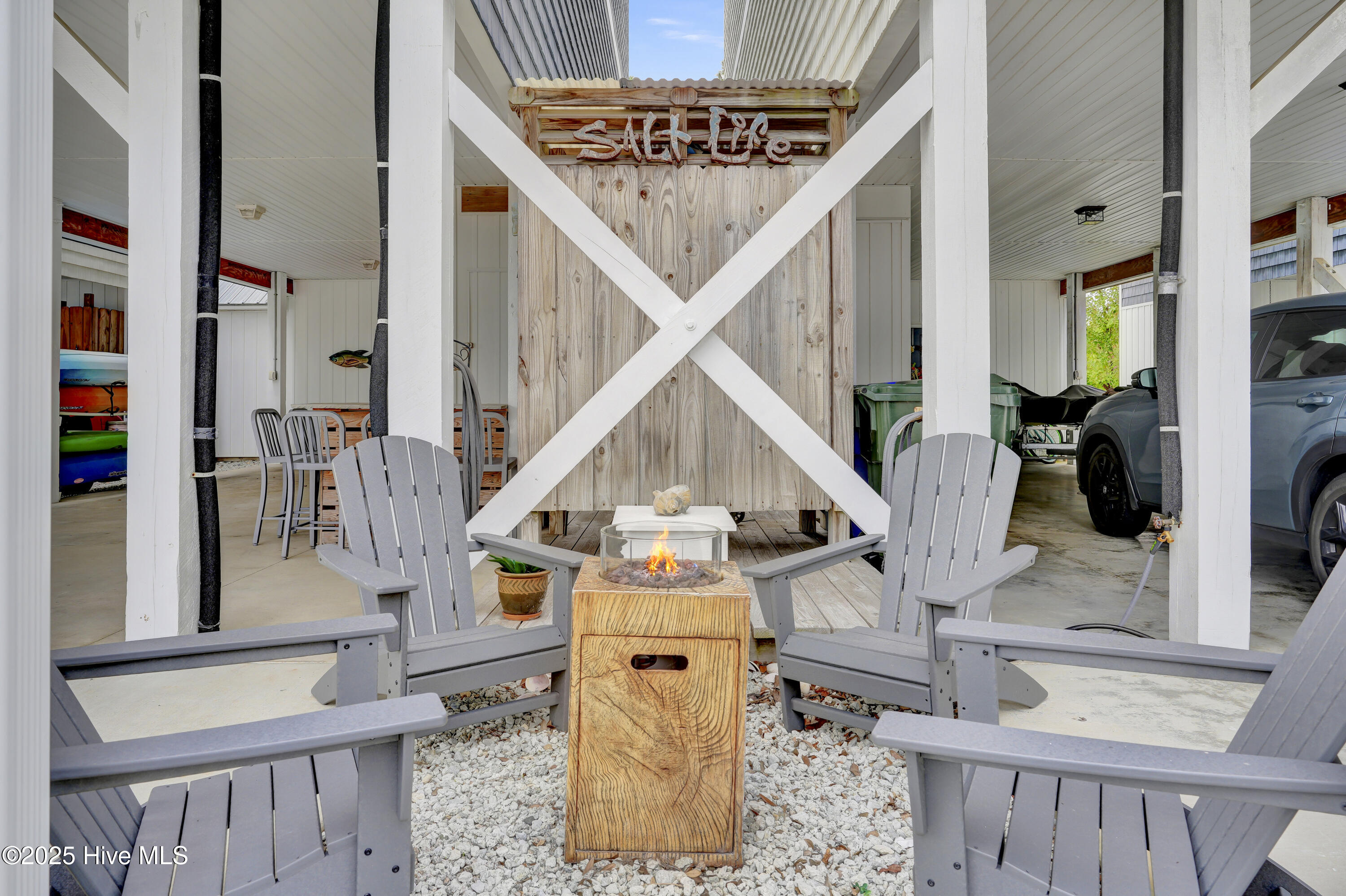 100532685 | Photo 50