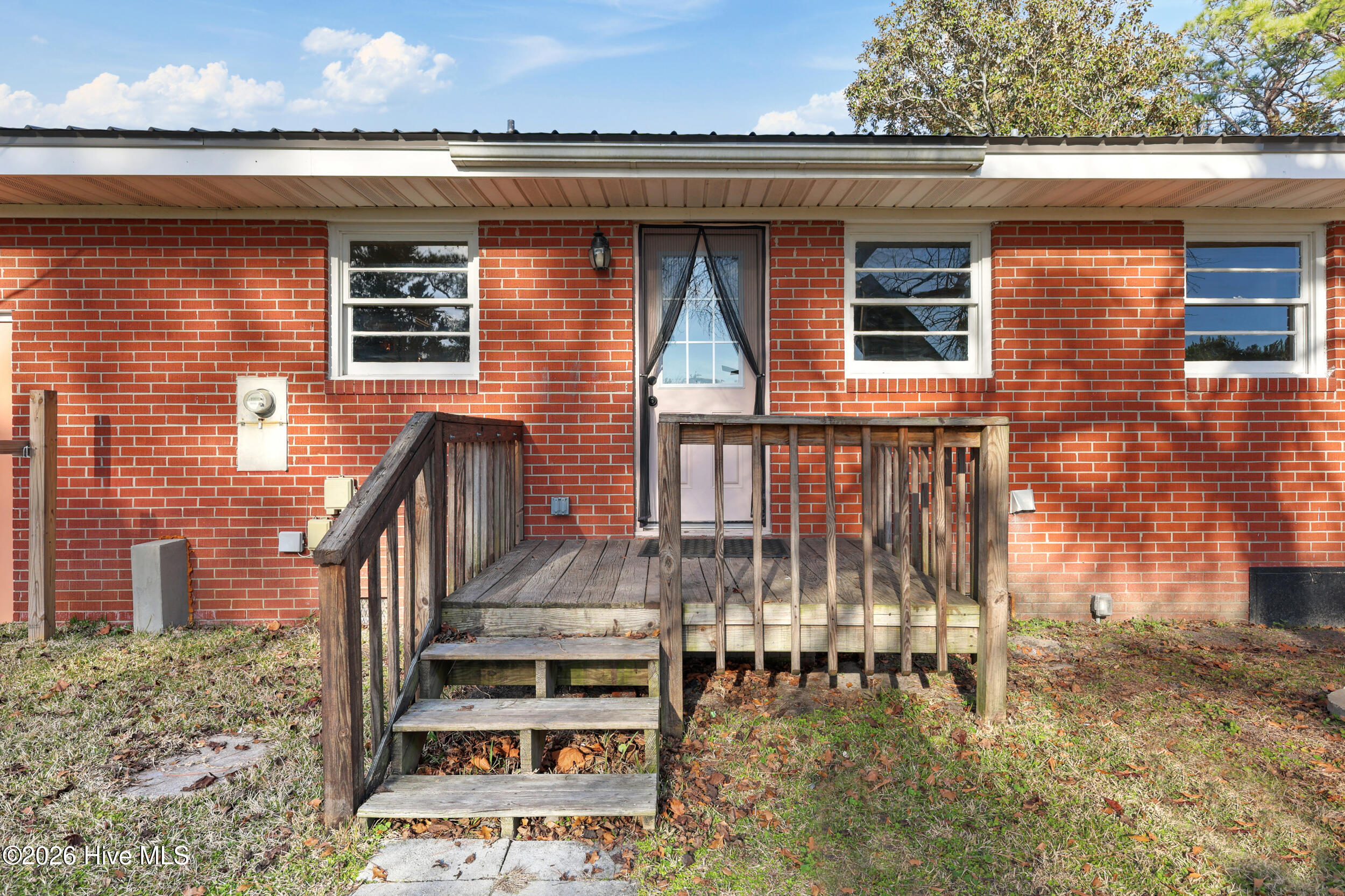 100540296 | Photo 25