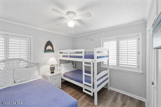 100525169 | Photo 17