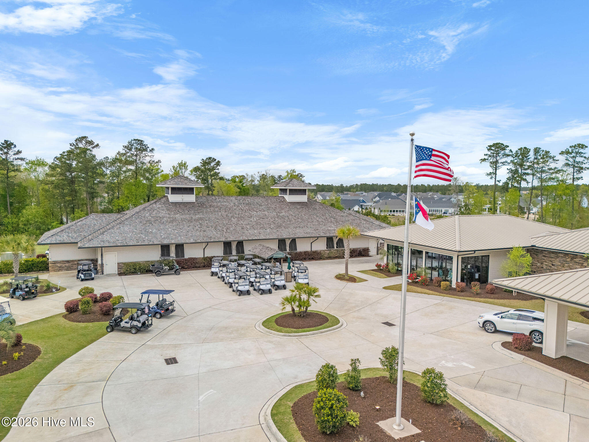 100565690 | Photo 80