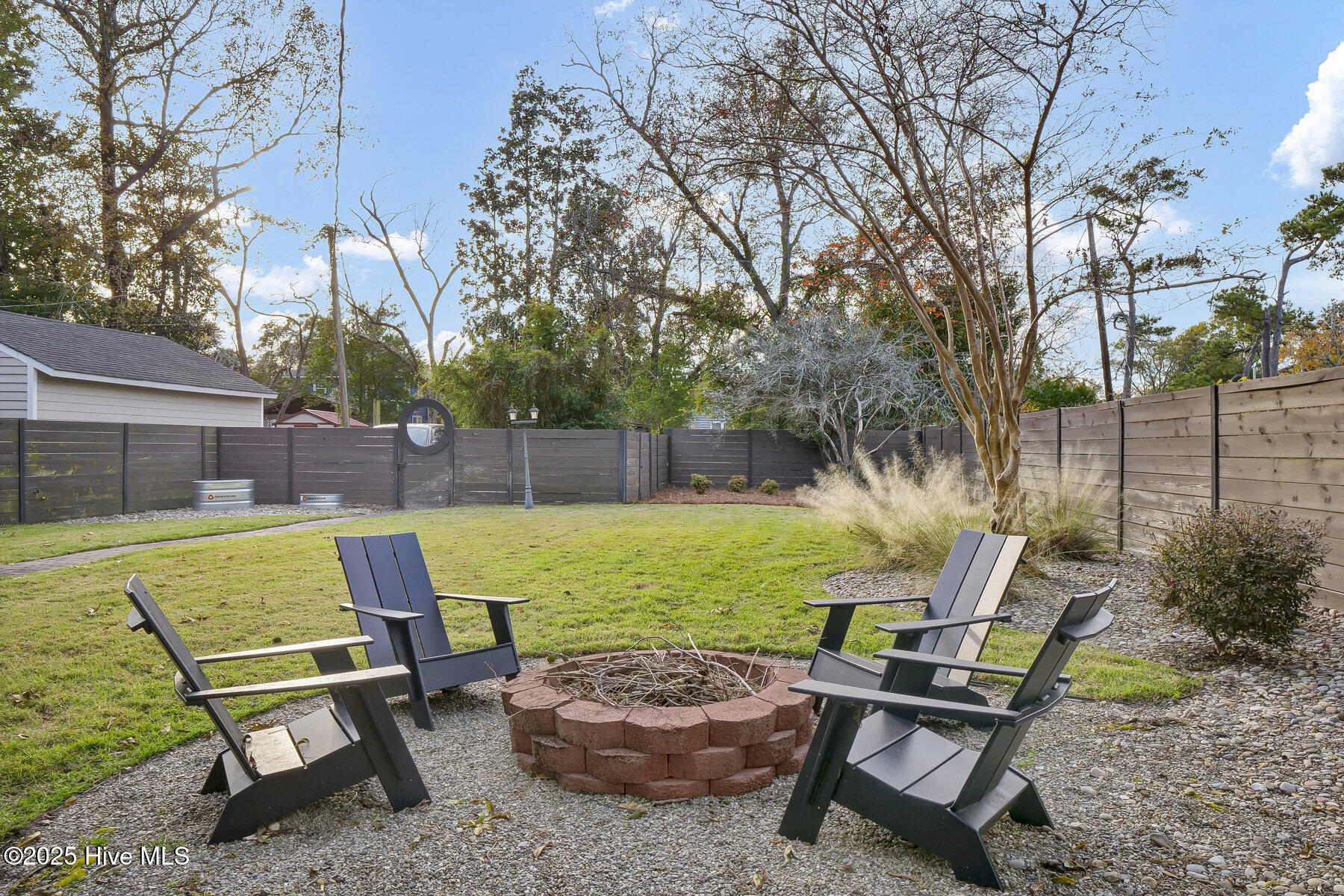 100542151 | Photo 40