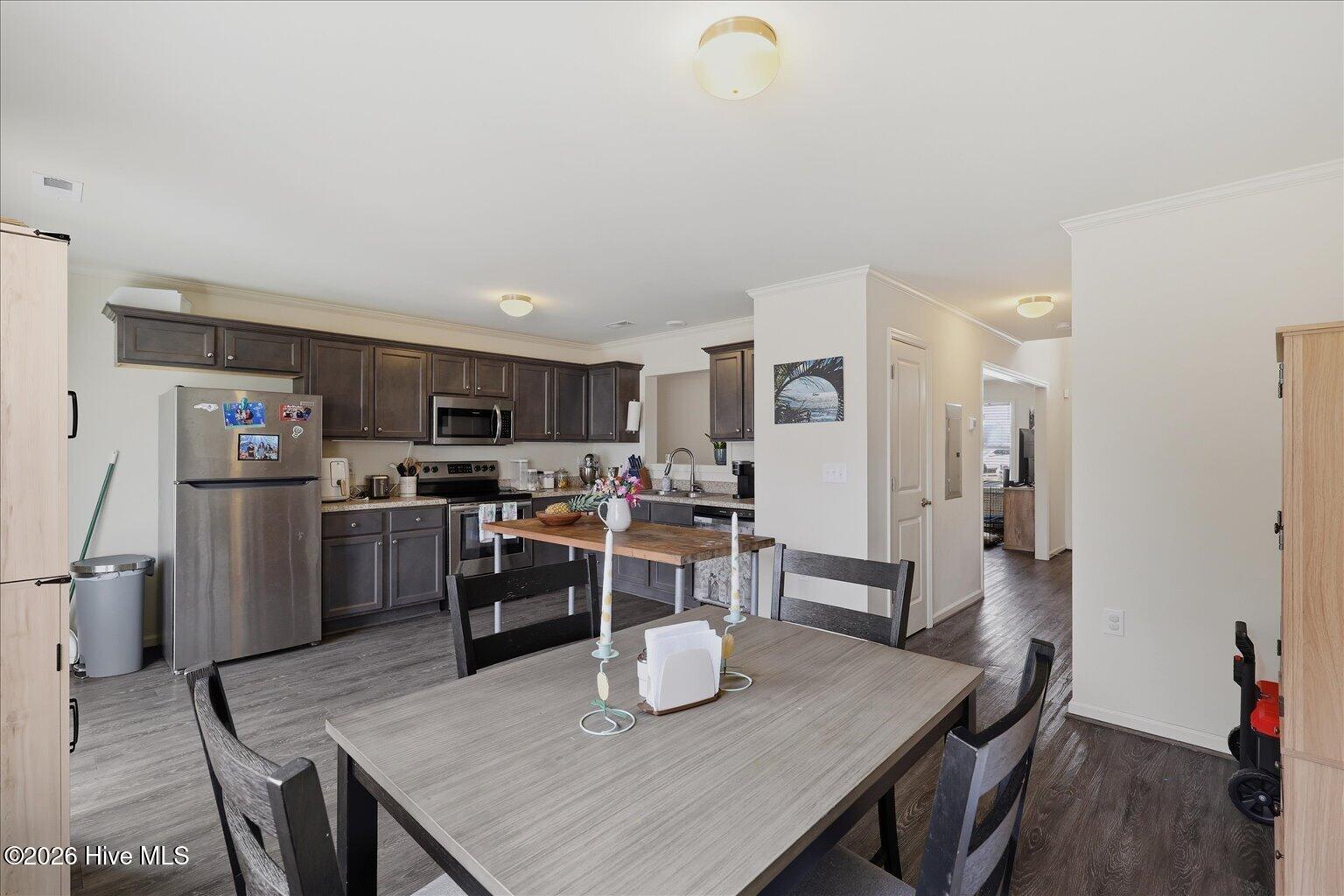 332 Glenellen Loop Road,Midway Park