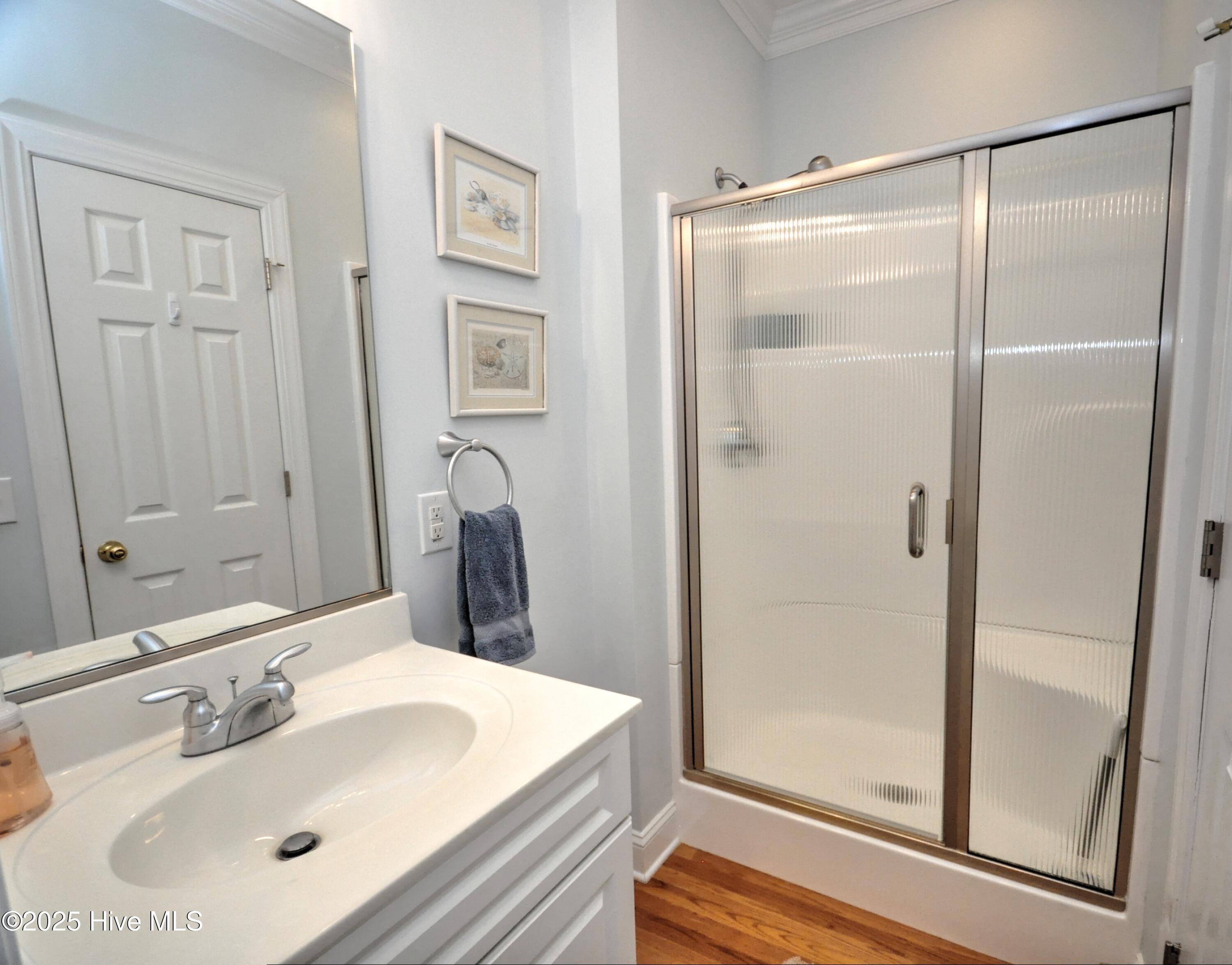 100537196 | Photo 41