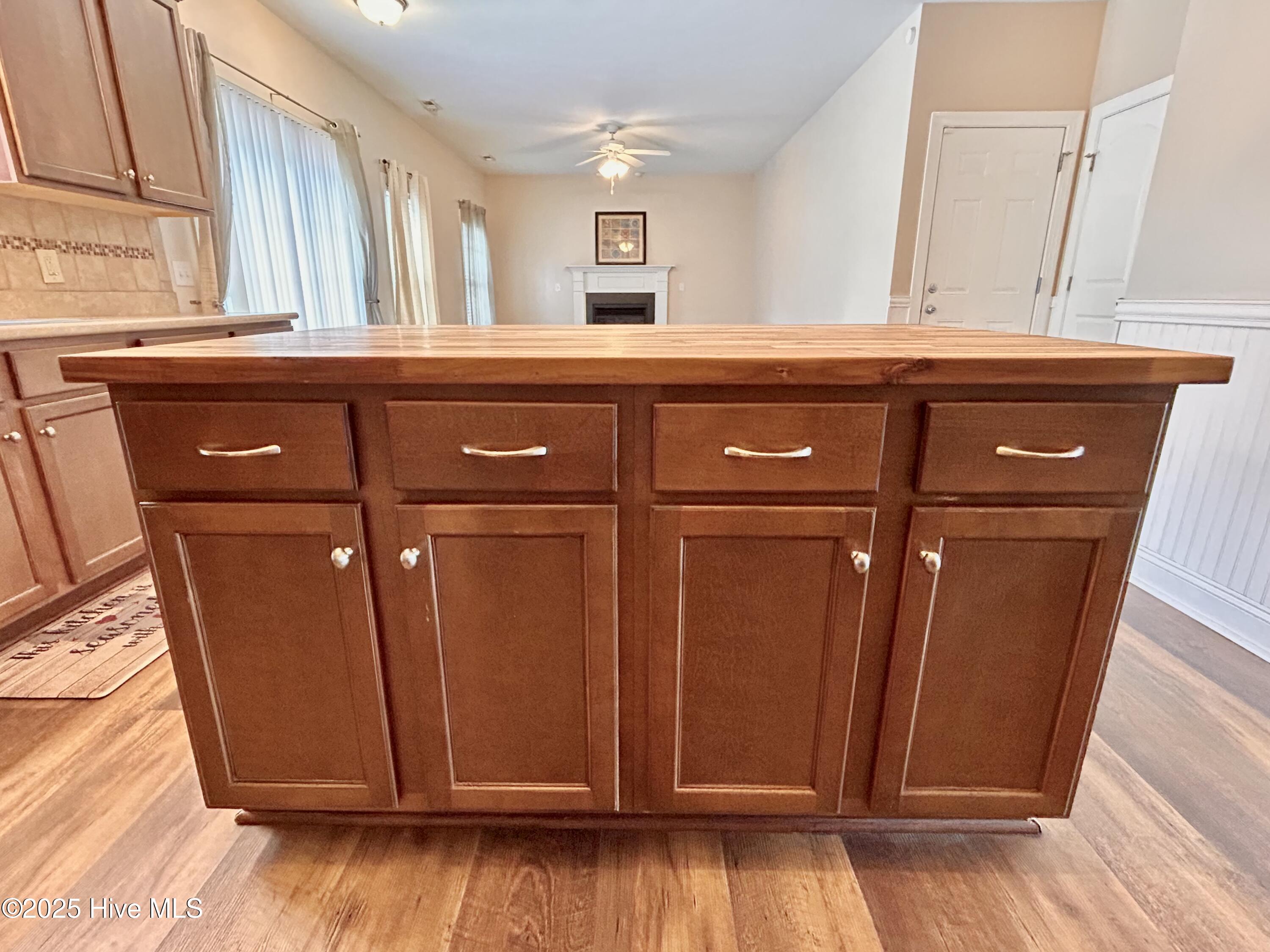 133 Saint Road, Richlands, NC 28574 – photo 19: Bar/Island