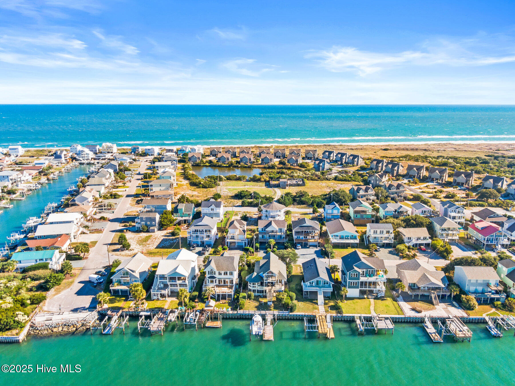 100538043 | Photo 75