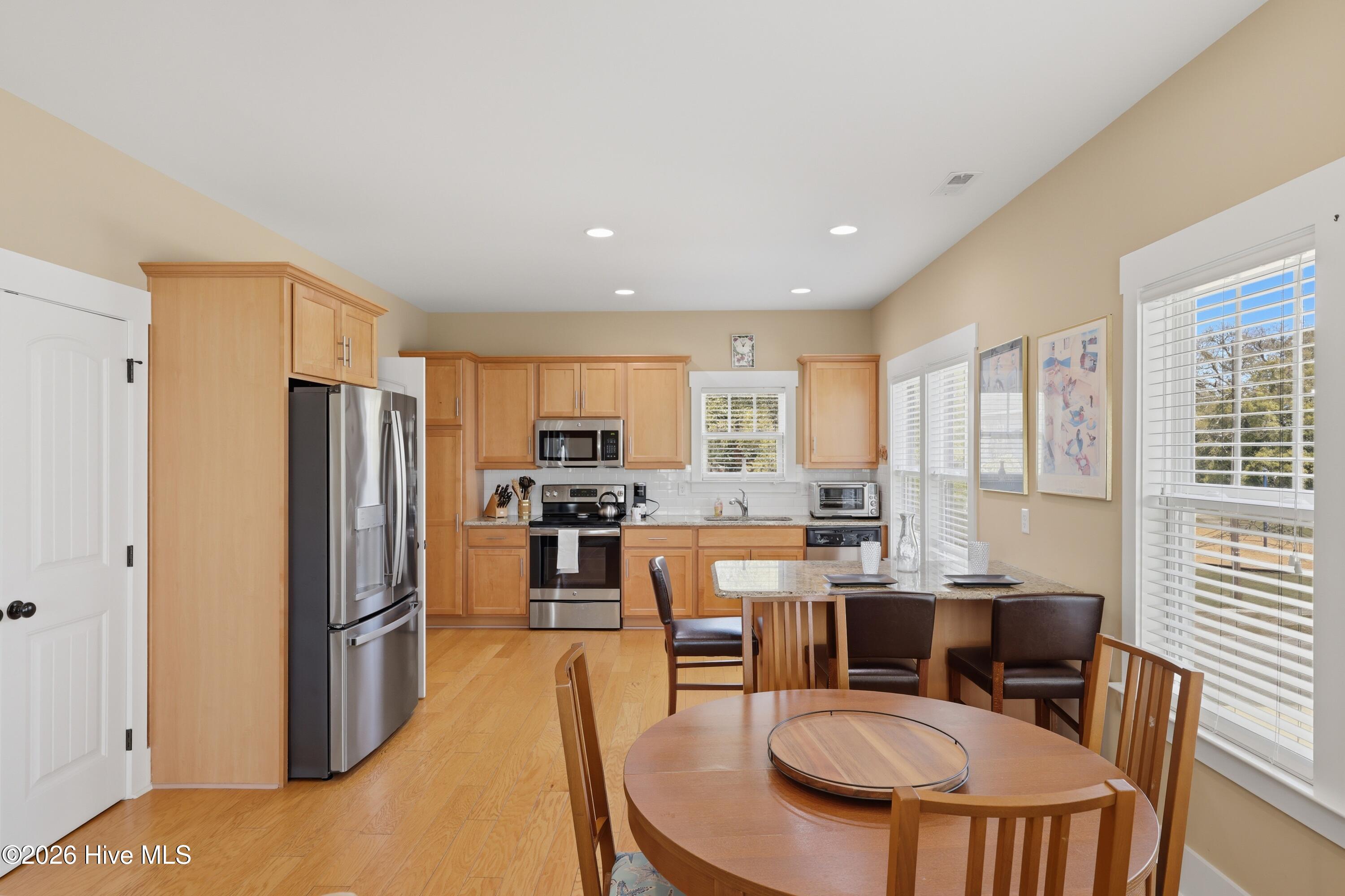 100566755 | Photo 18