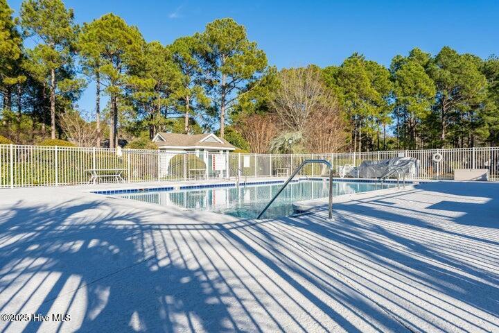 100513832 | Photo 51