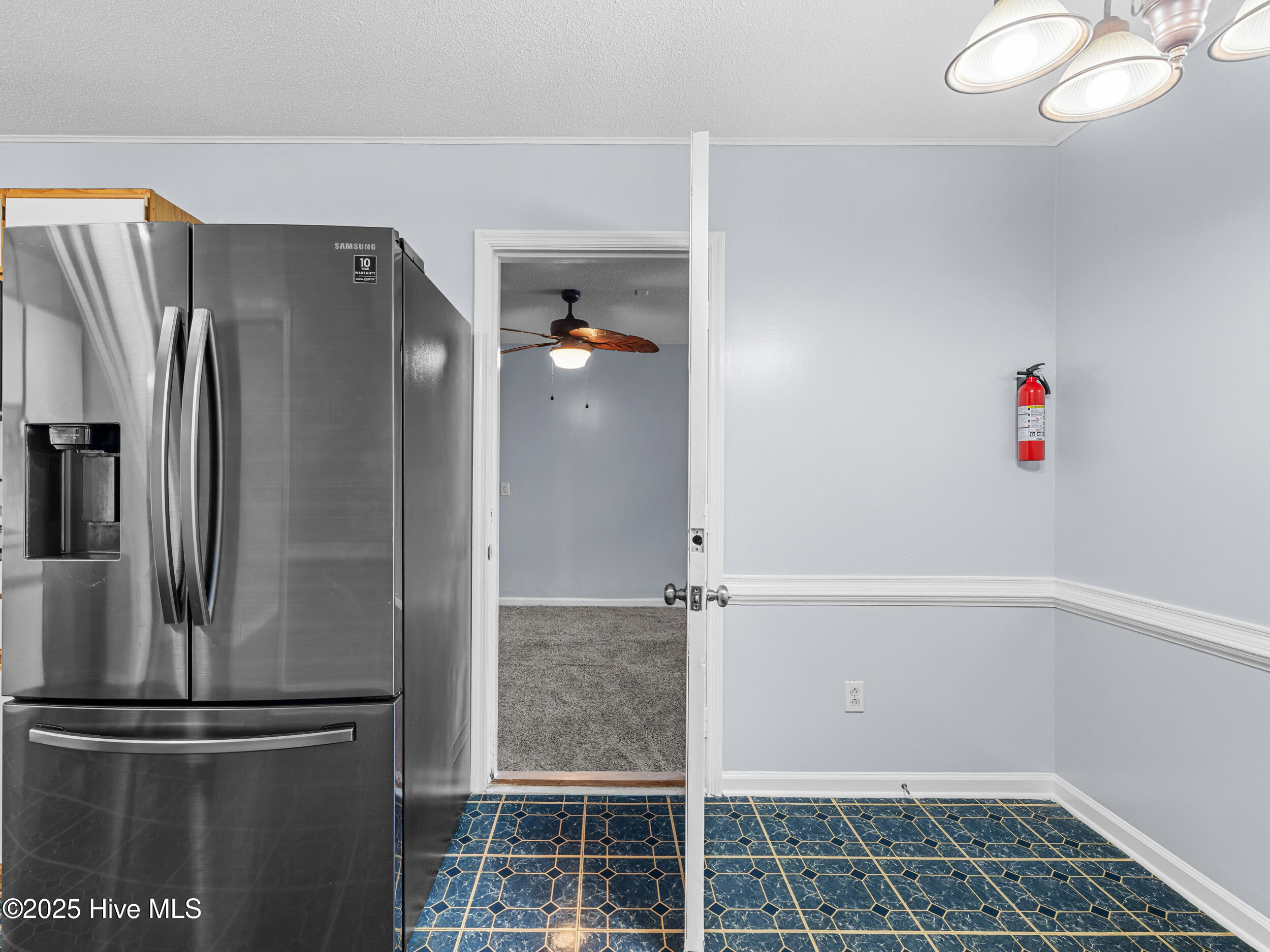 100543442 | Photo 15