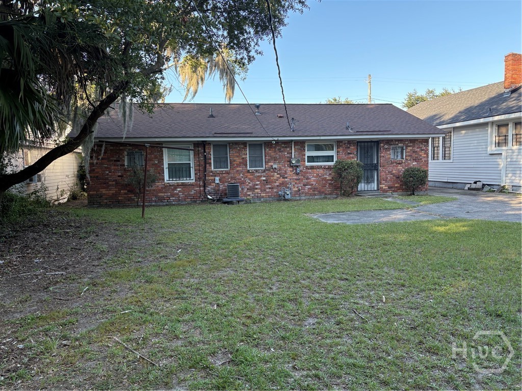 Photo 1 of Single family home for sale at 13 W 58th Street, Savannah, GA 31405 | MLS# SA365019 | Listing updated on 2026-09-22