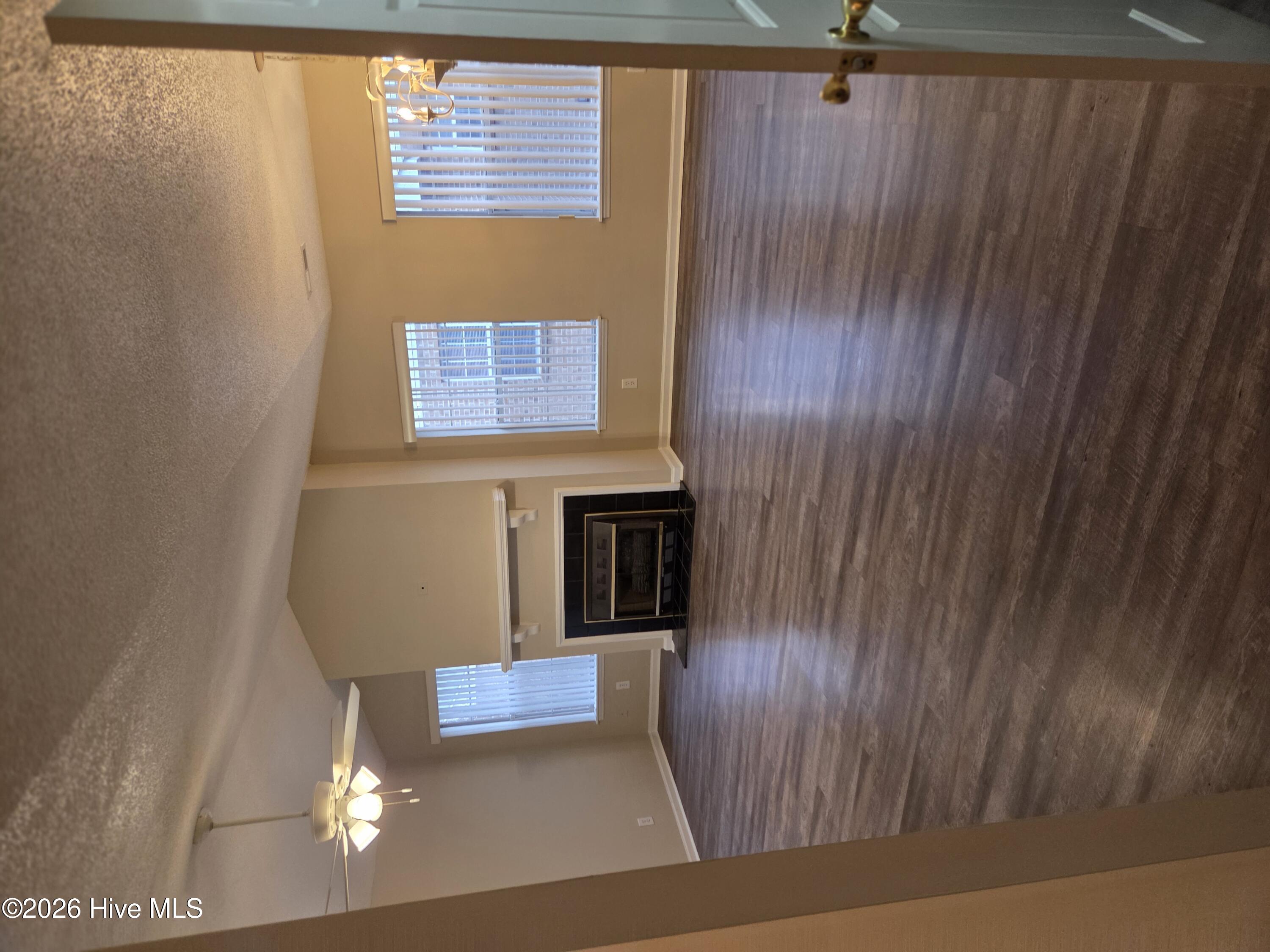 Undisclosed Address, Greenville, NC, 27858