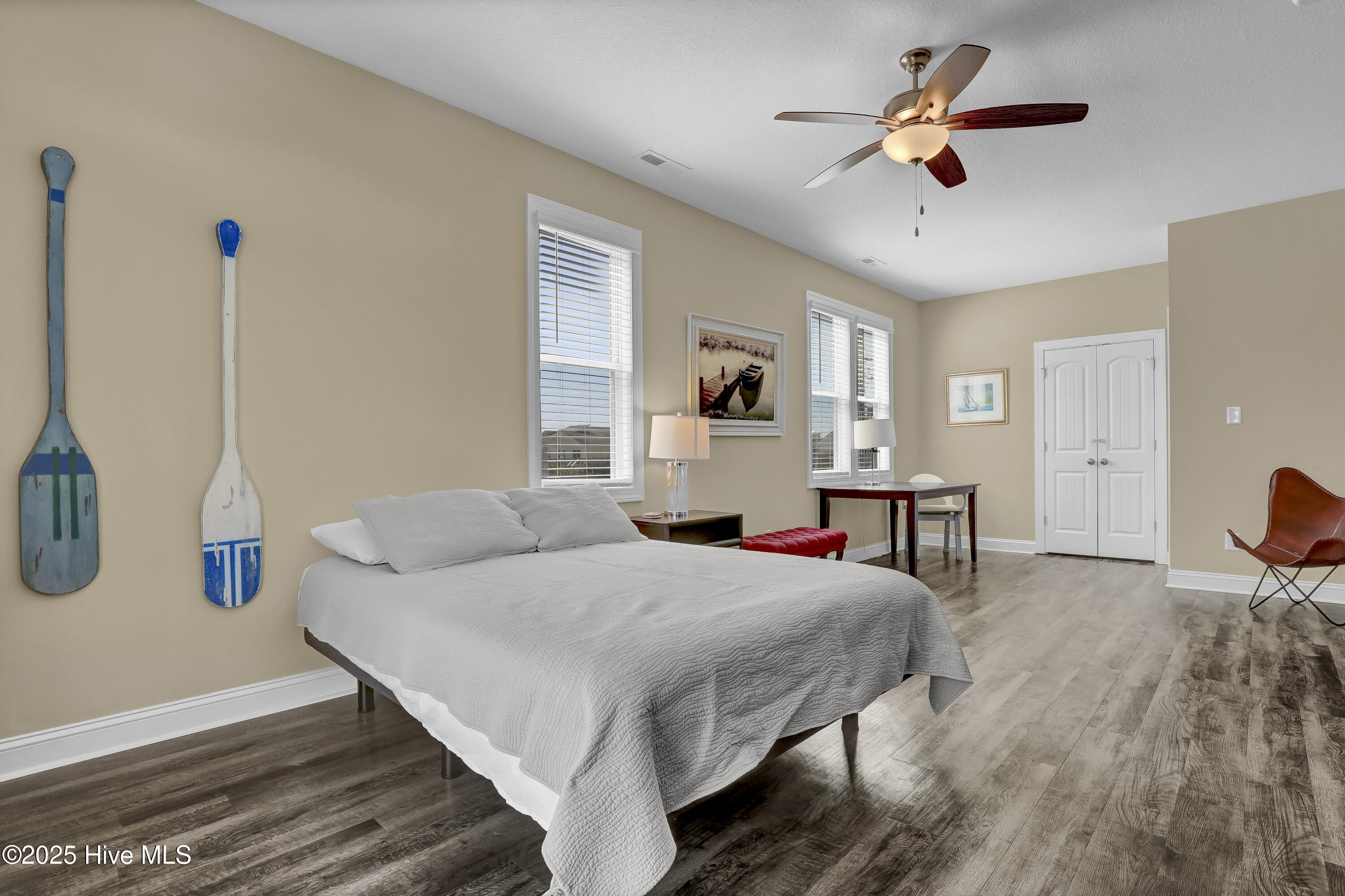 100523798 | Photo 22