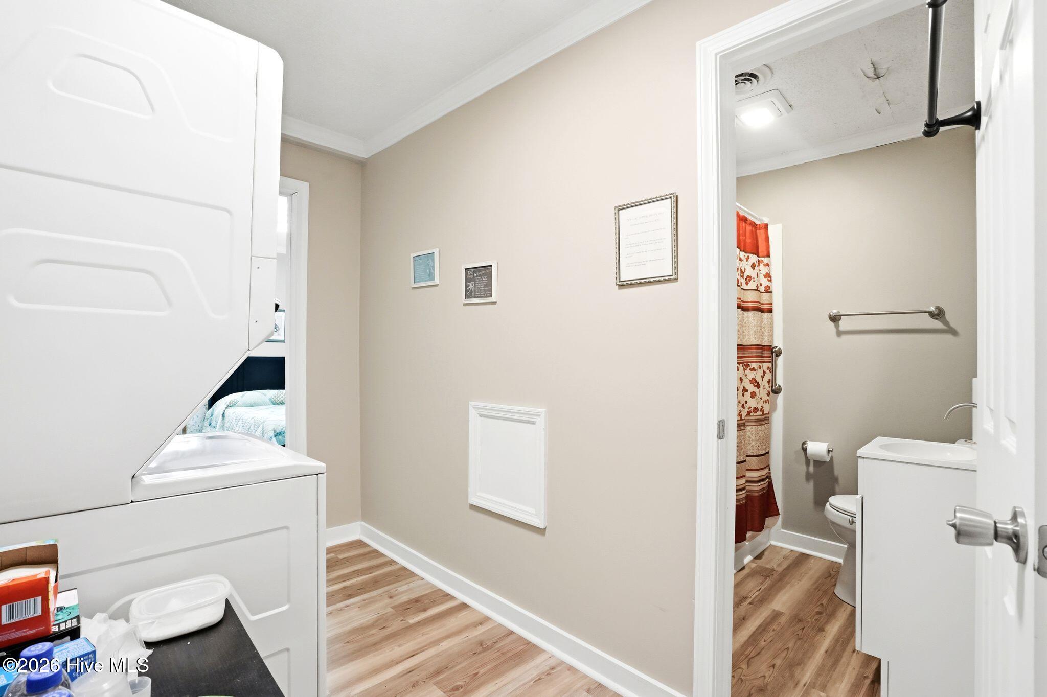 100565882 | Photo 31