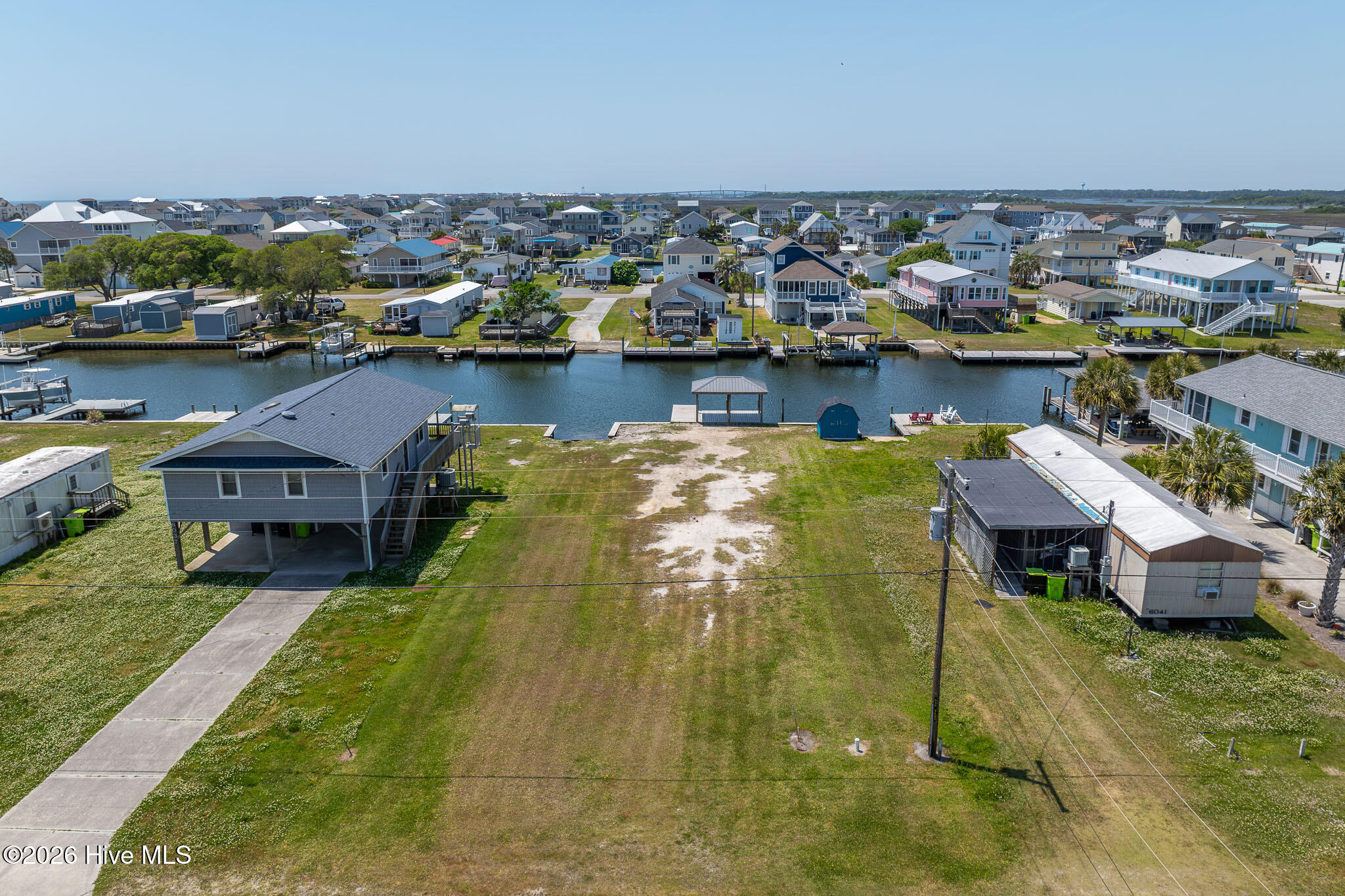 100569723 | Photo 23