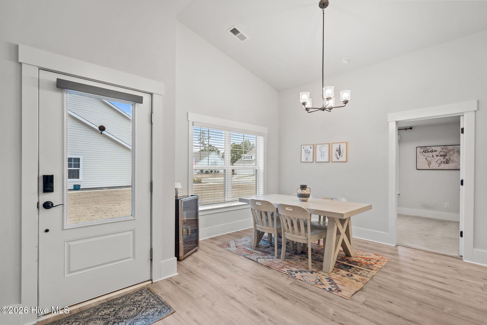 100558026 | Photo 19