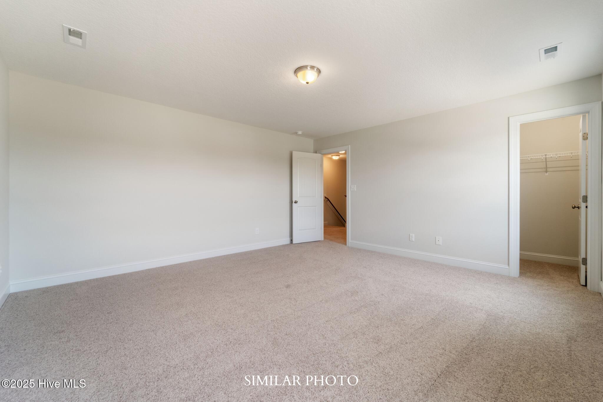 100545471 | Photo 28