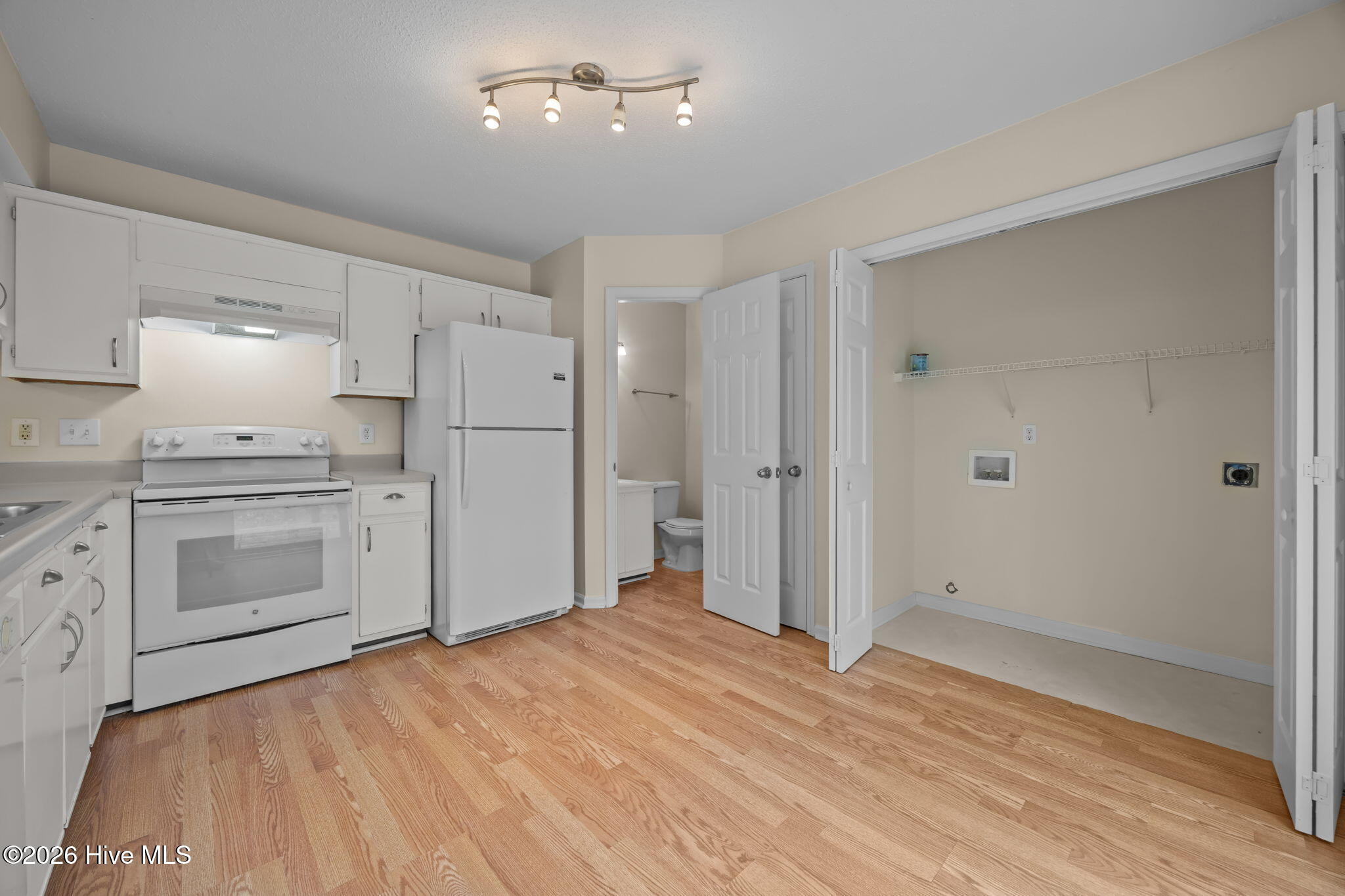 100549500 | Photo 18