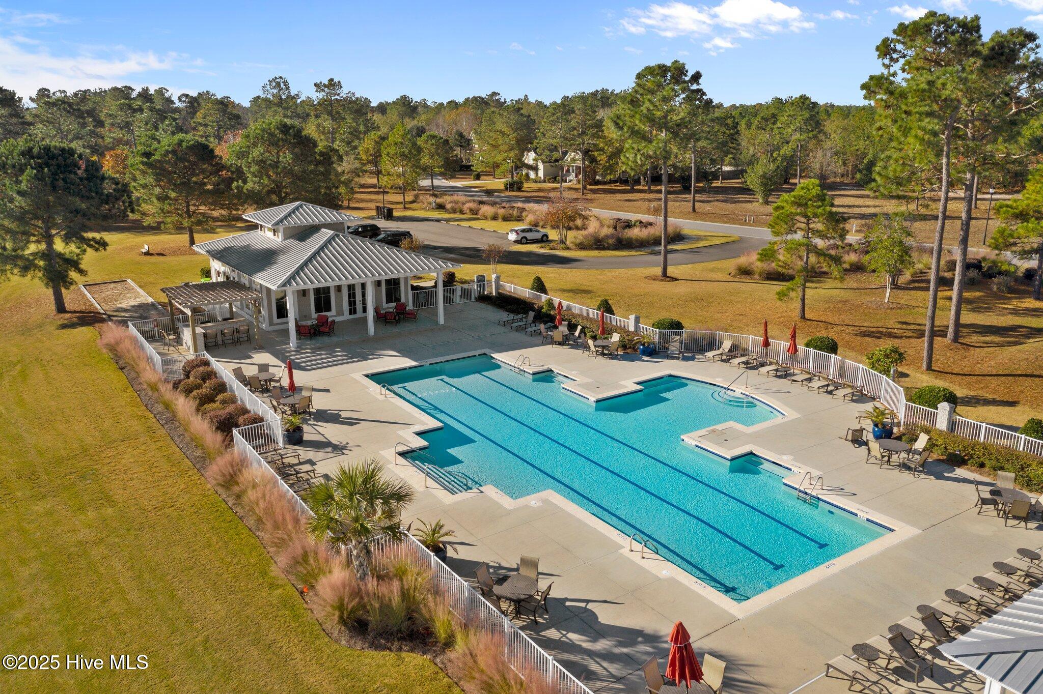 100510786 | Photo 69