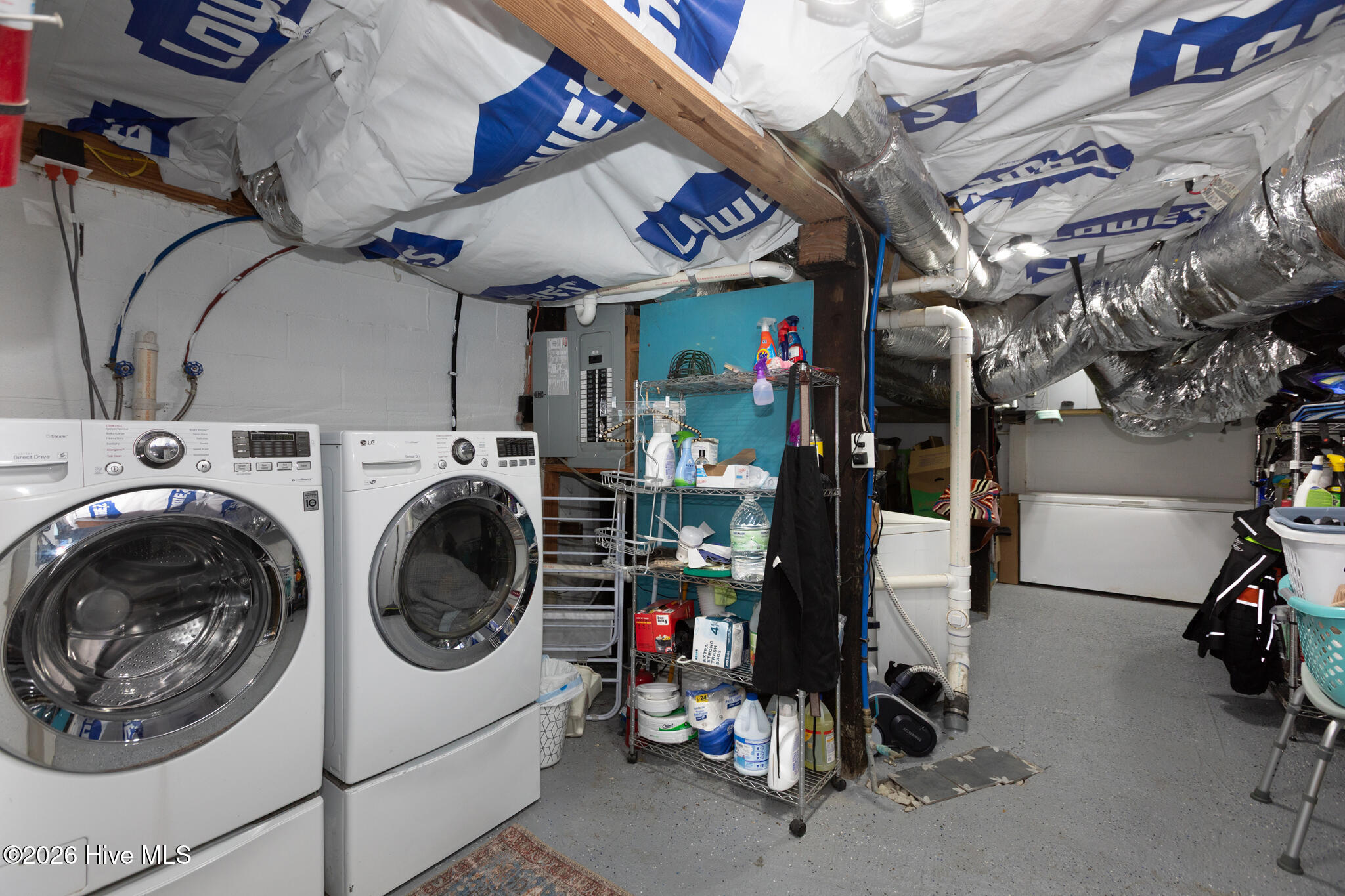 100565718 | Photo 53