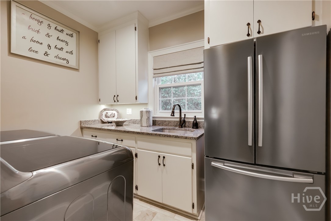 Laundry off Kitchen