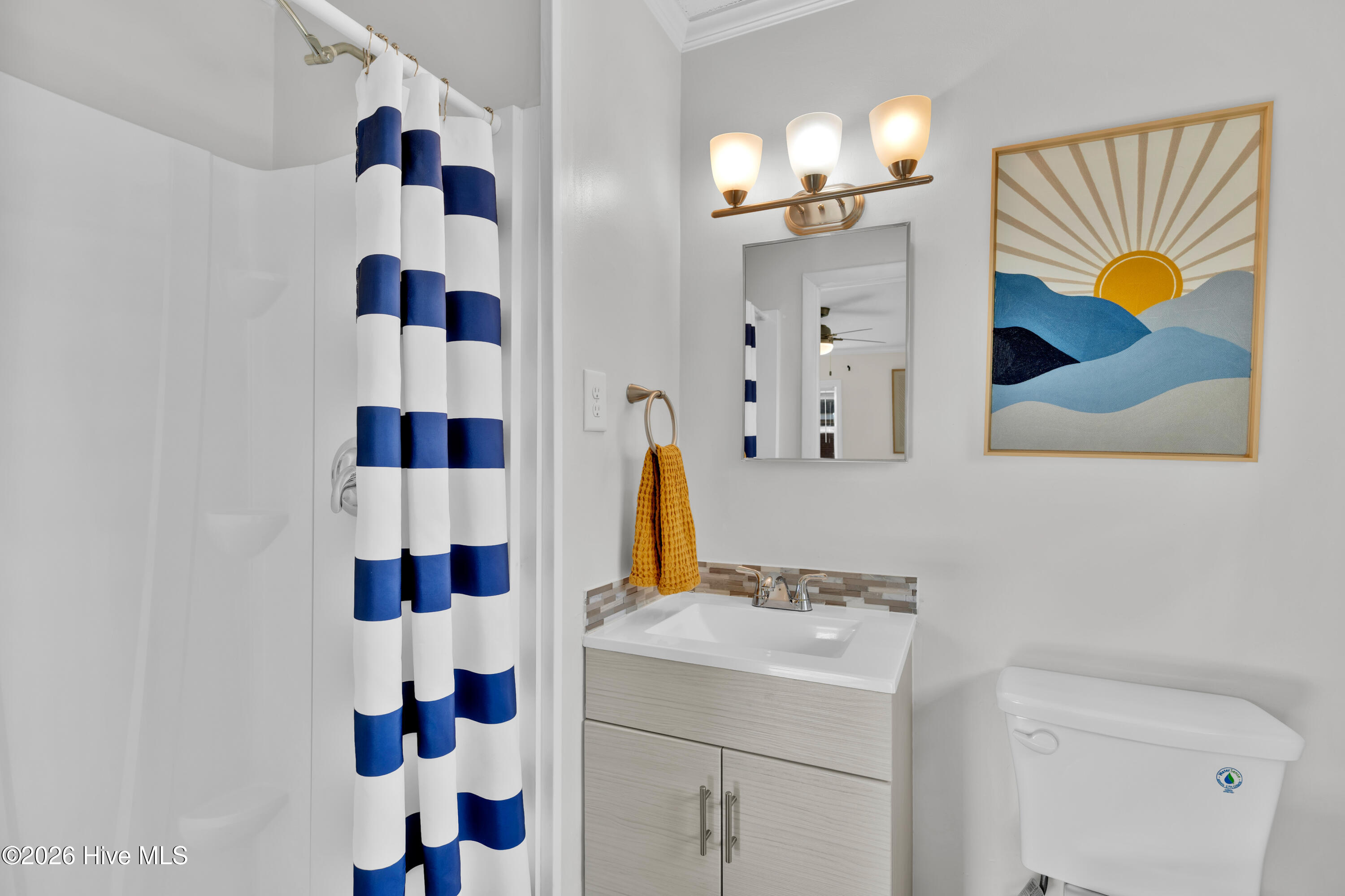 100549465 | Photo 14