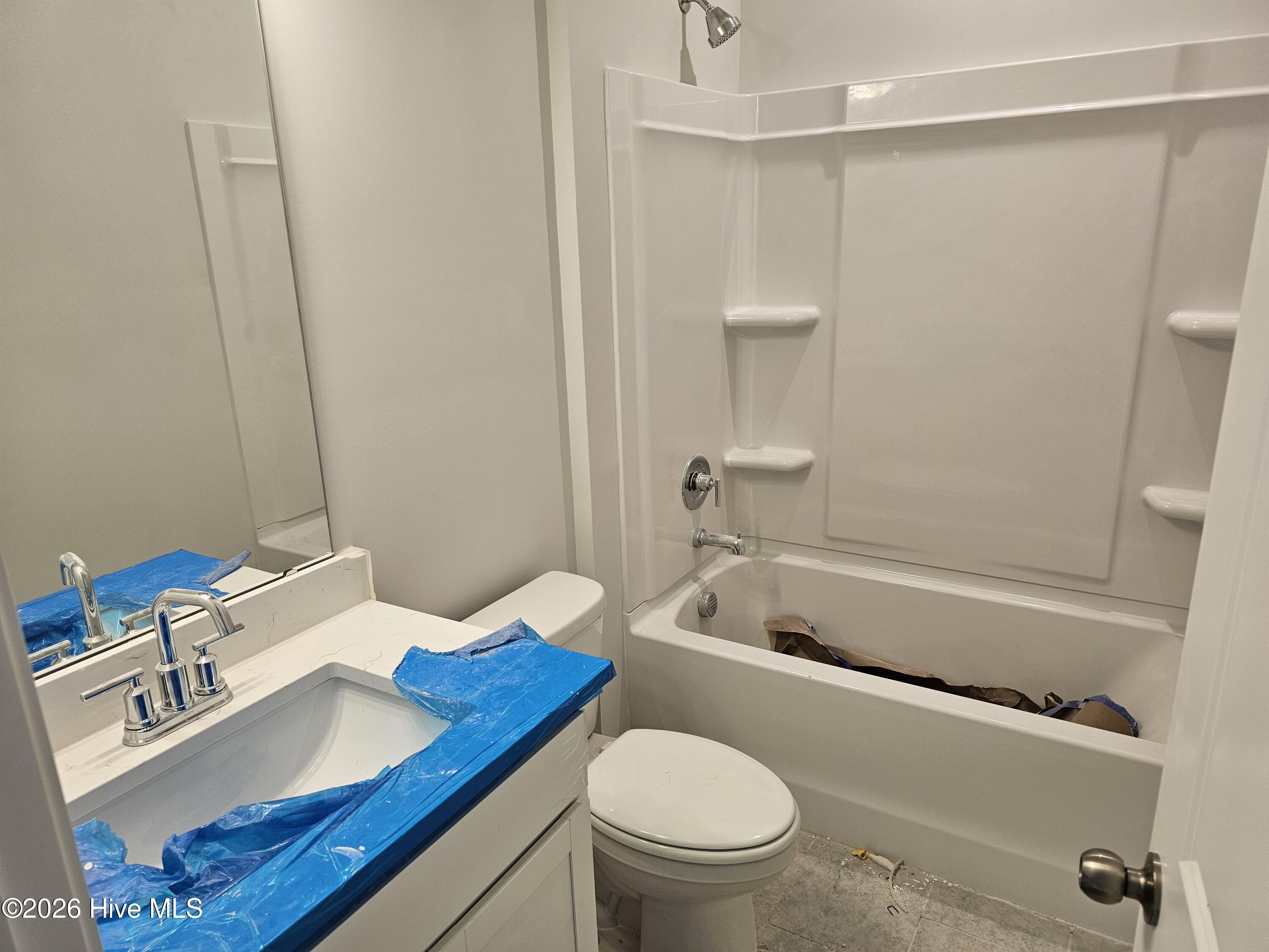 100540588 | Photo 14