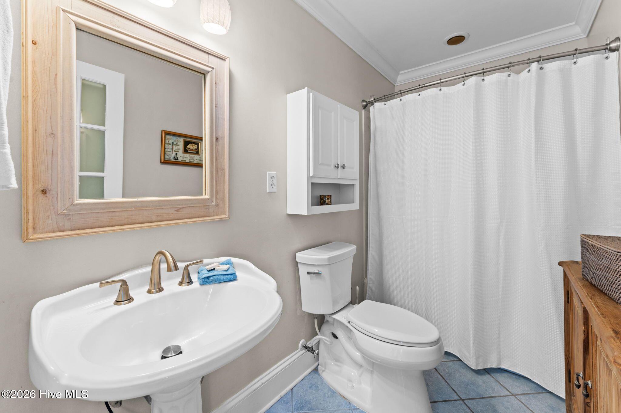 100550186 | Photo 26