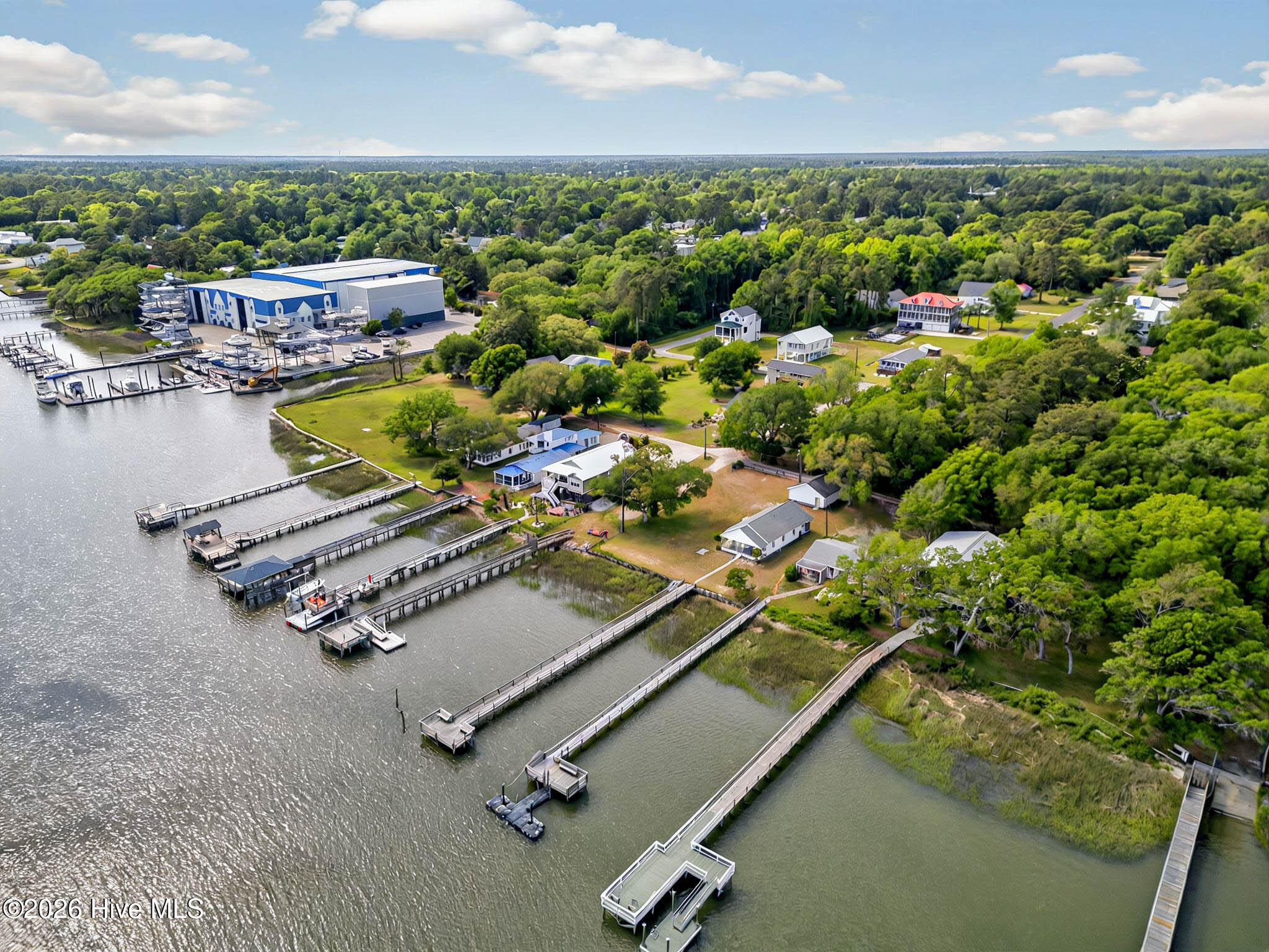 100556049 | Photo 68