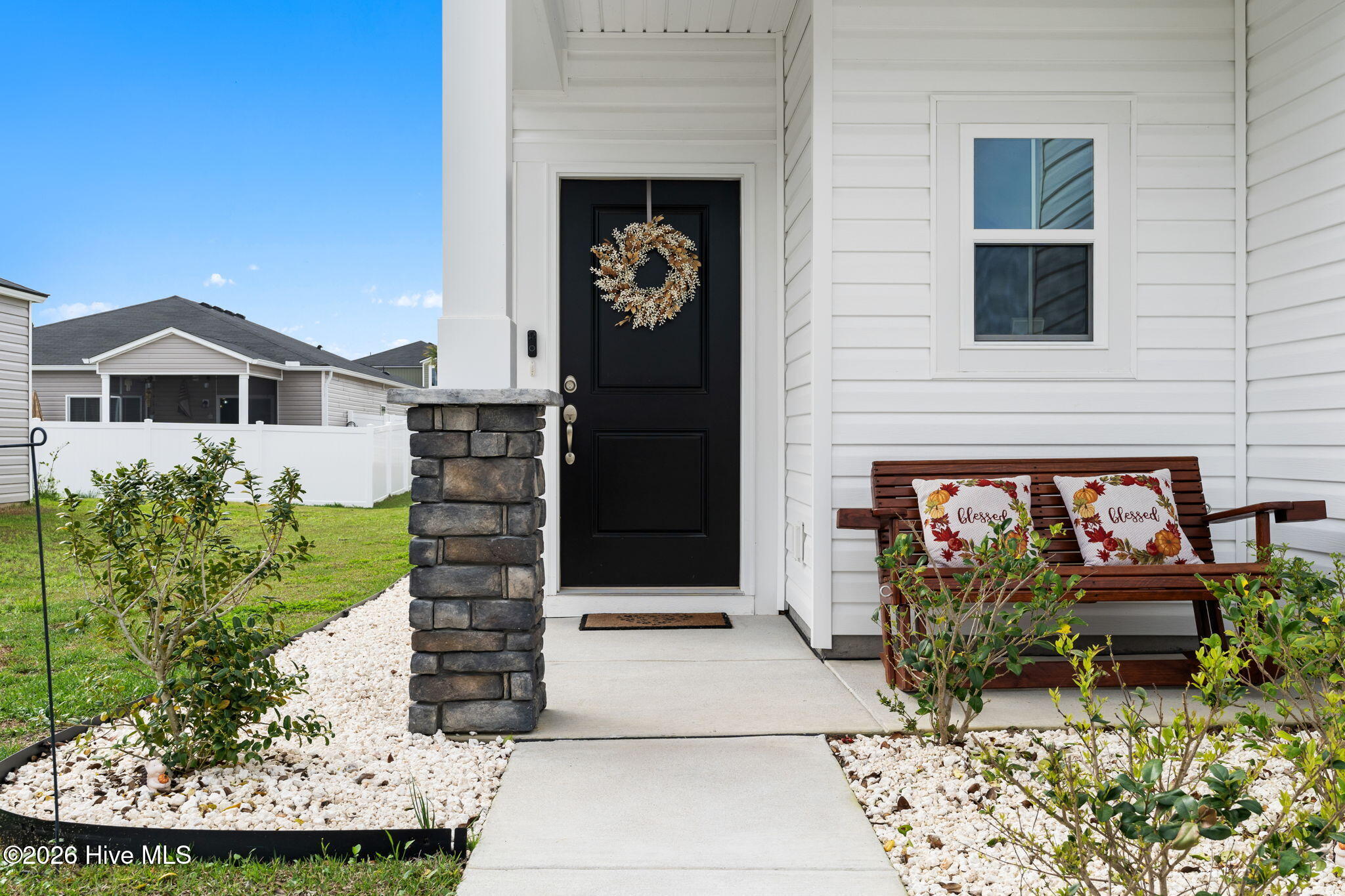 100561808 | Photo 33