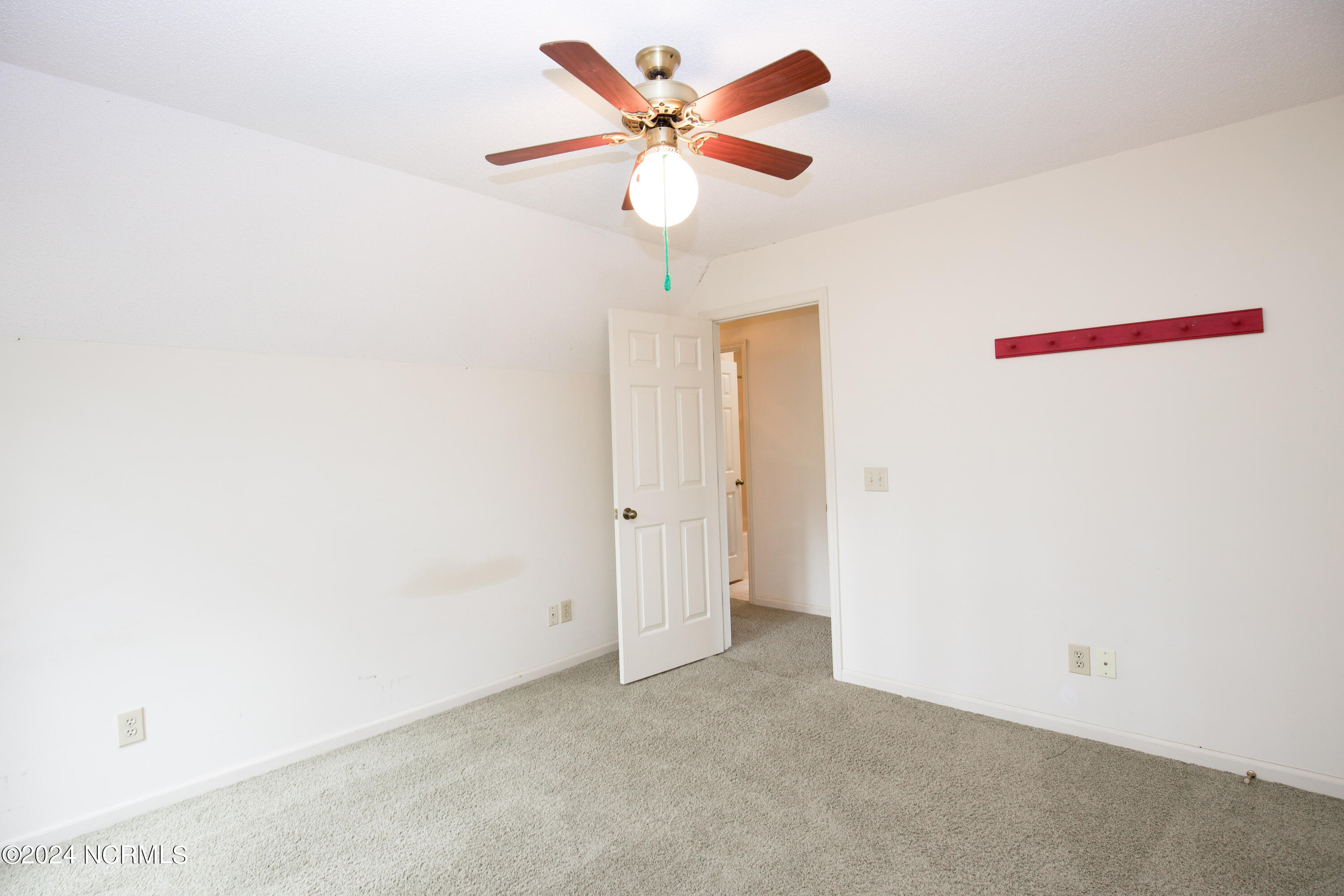 620 Diamondhead Dr S-44