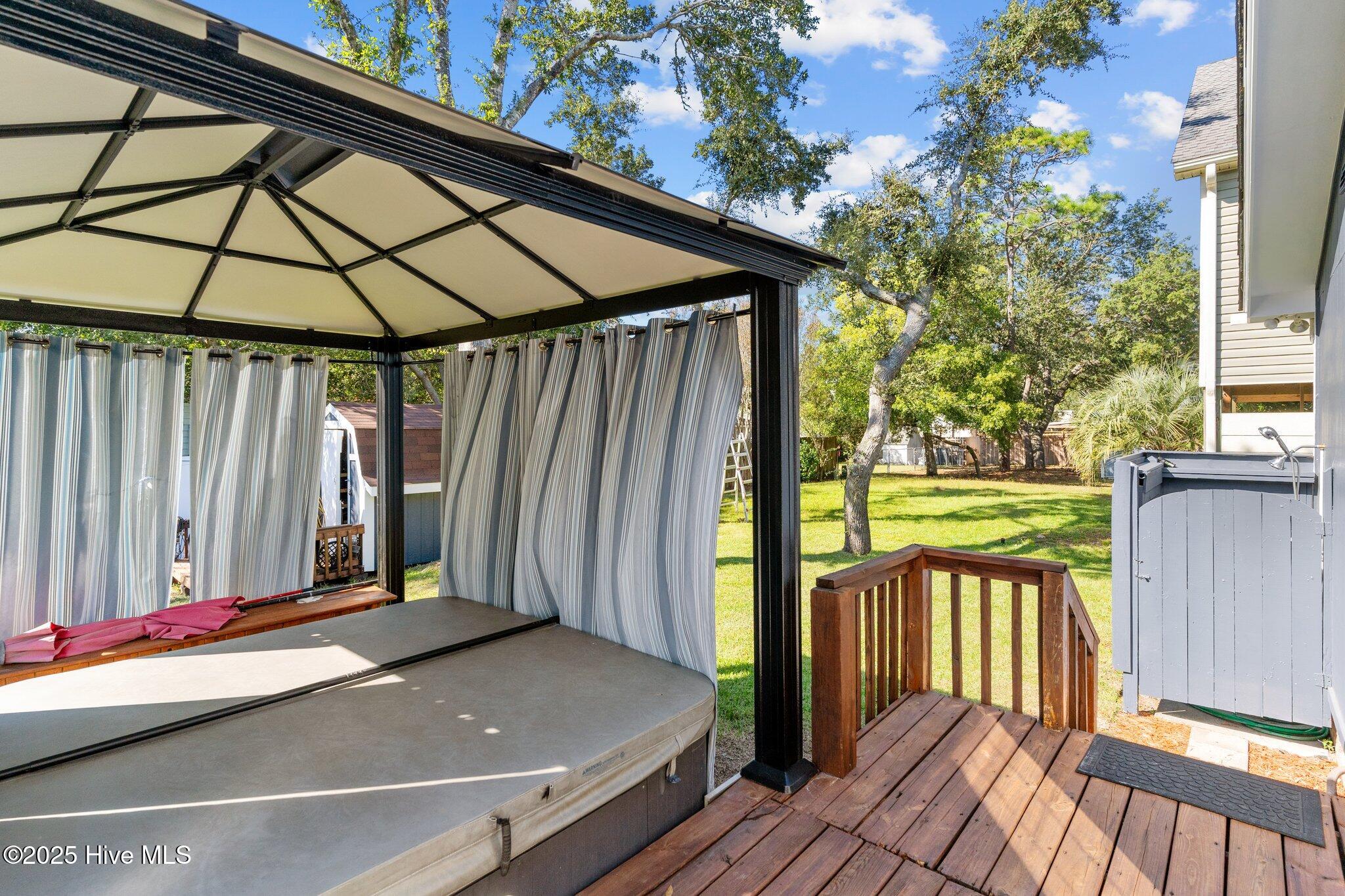 100527496 | Photo 40