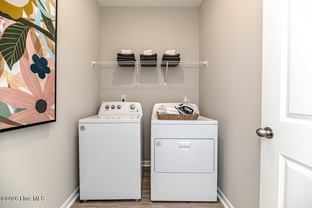 100550203 | Photo 15