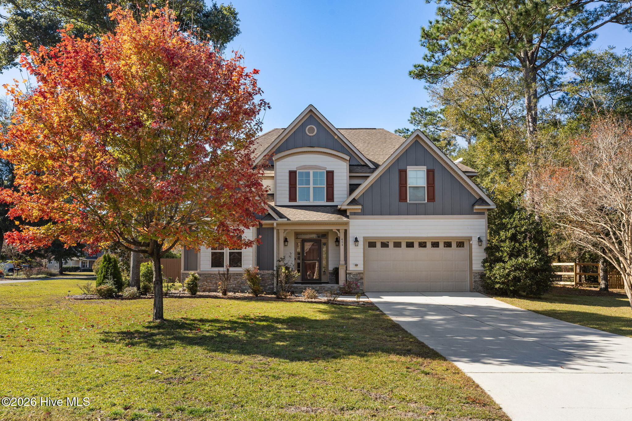 100549761 | Photo 55