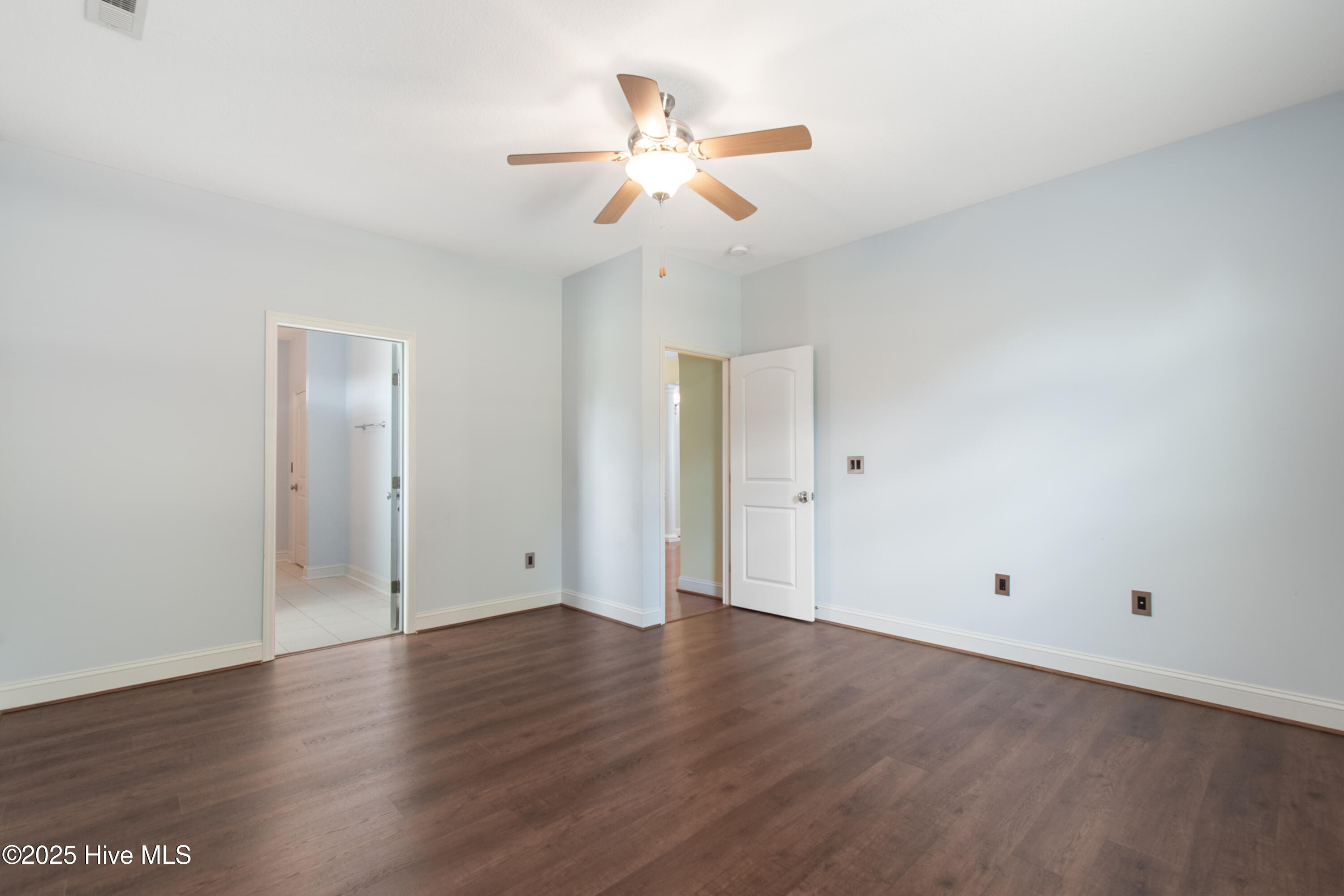 100532491 | Photo 31