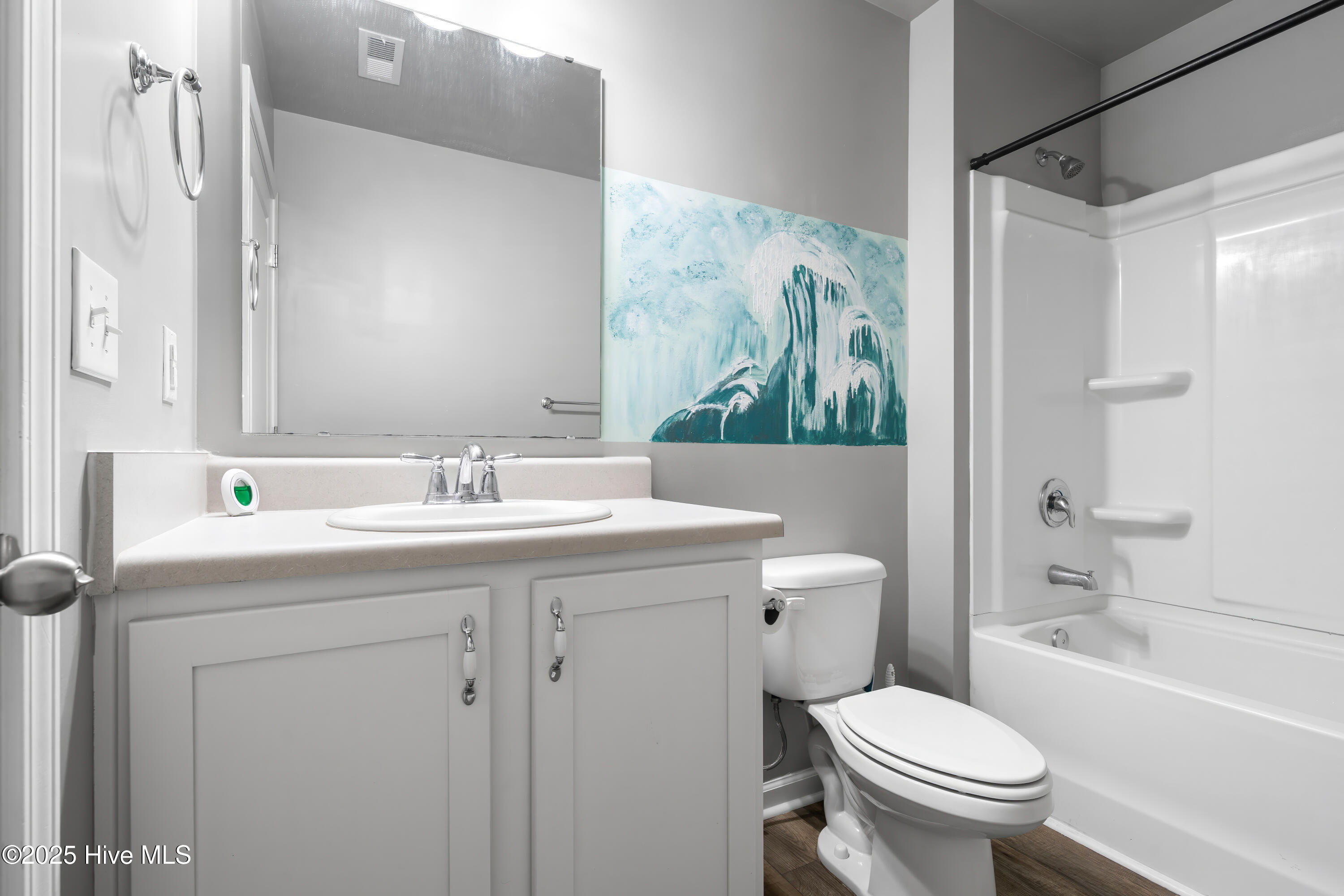 100538063 | Photo 18