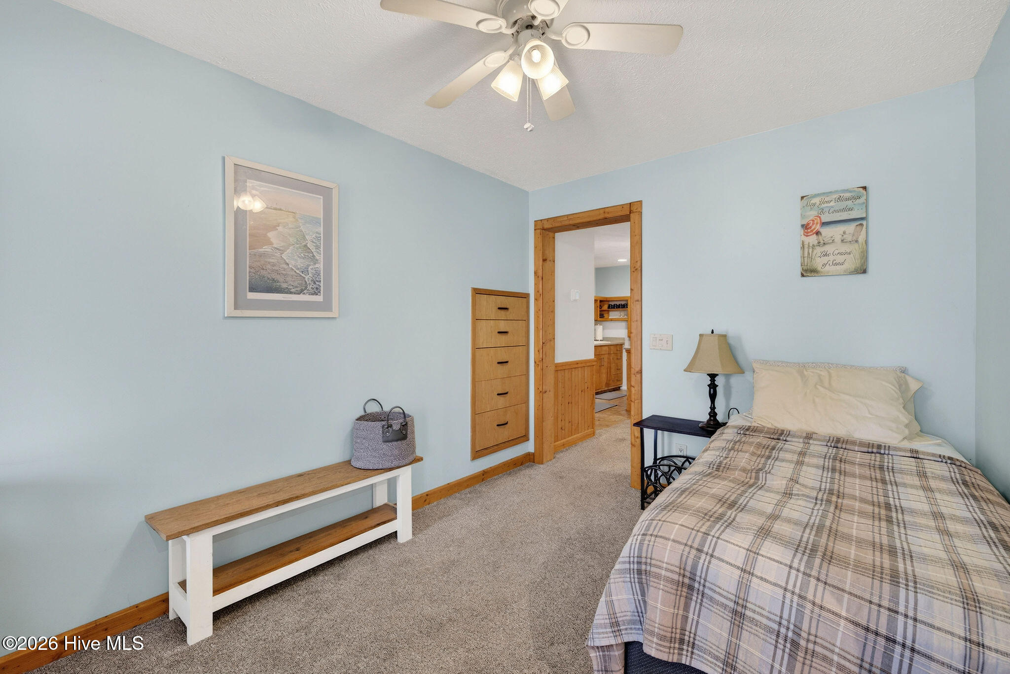 100542936 | Photo 75