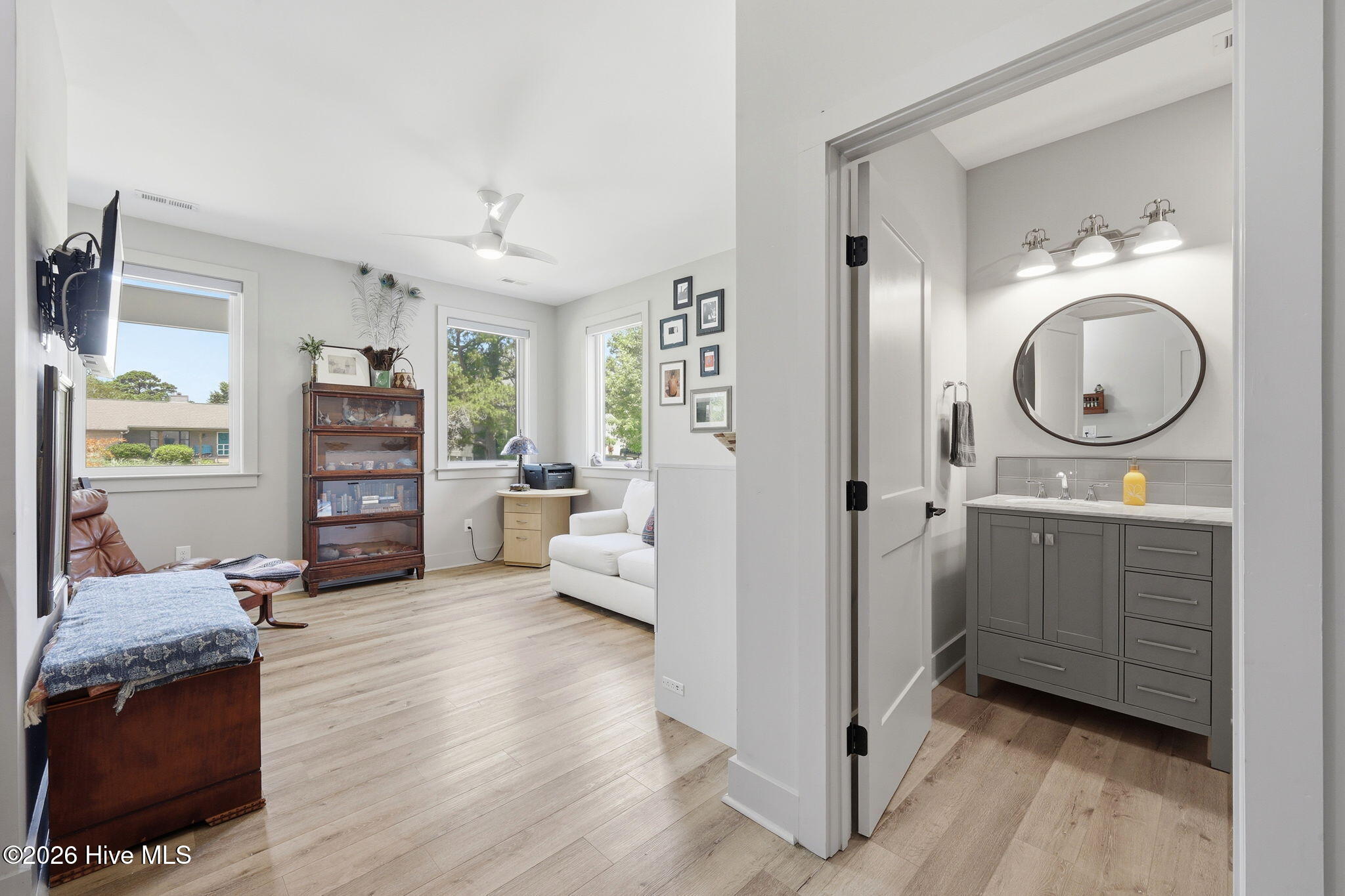 1106 Link Lane,Oriental