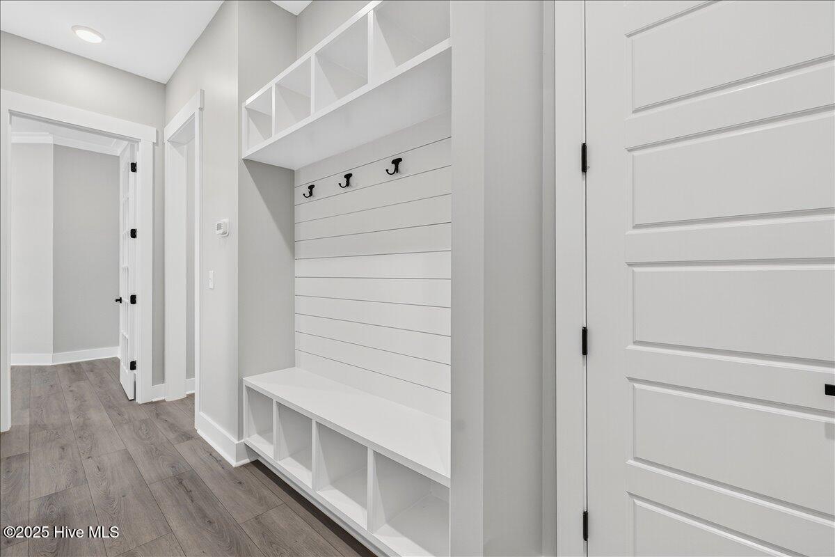 100541548 | Photo 56