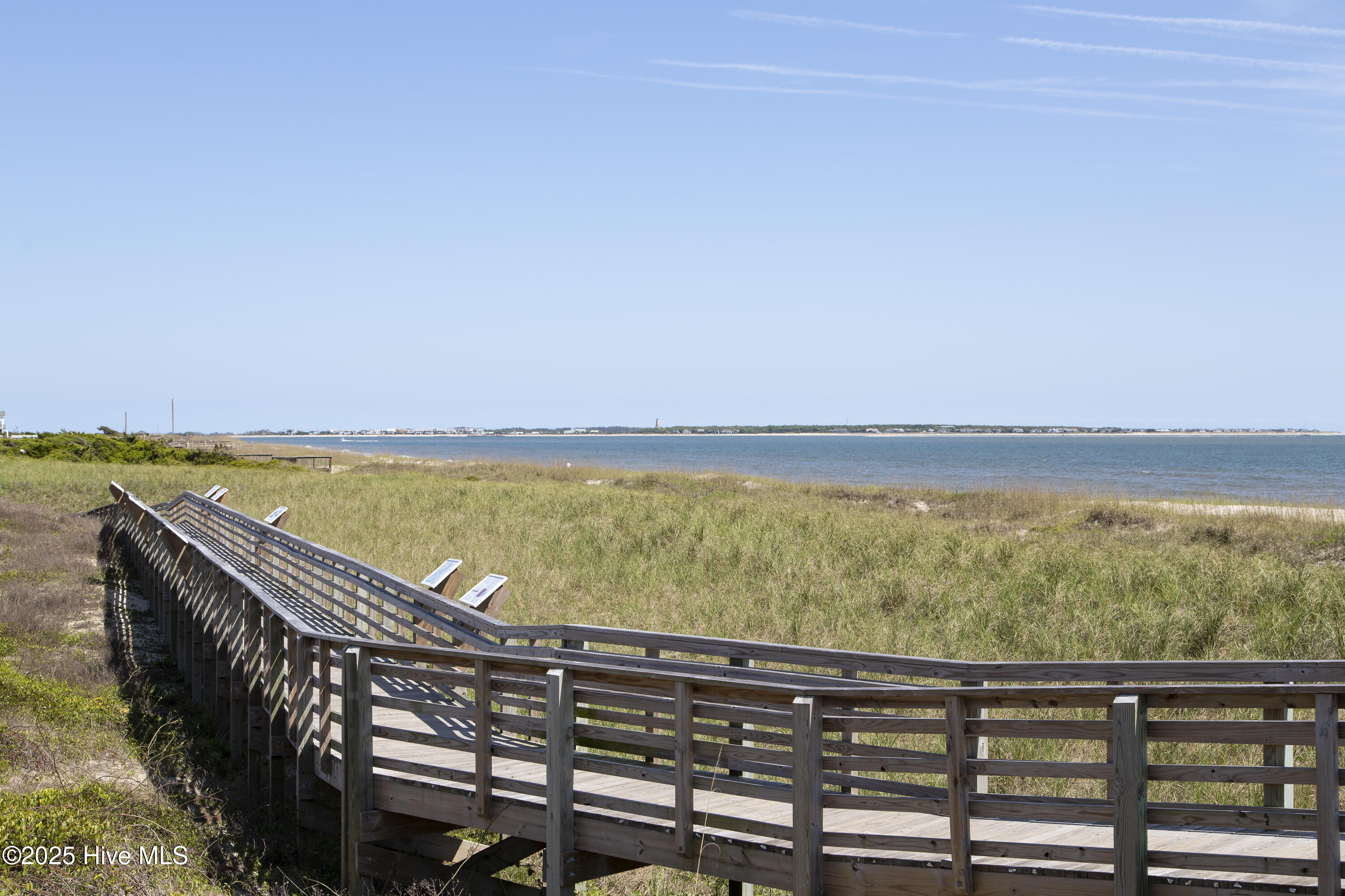 100533667 | Photo 40