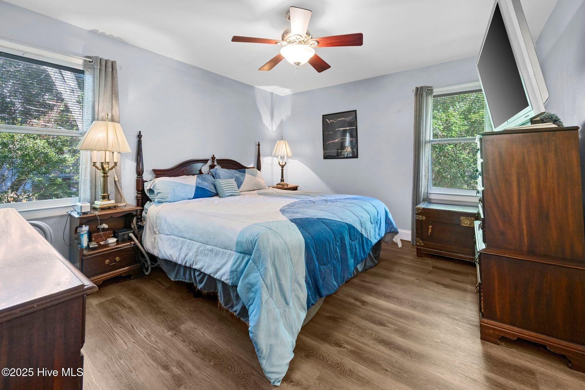 100563455 | Photo 14