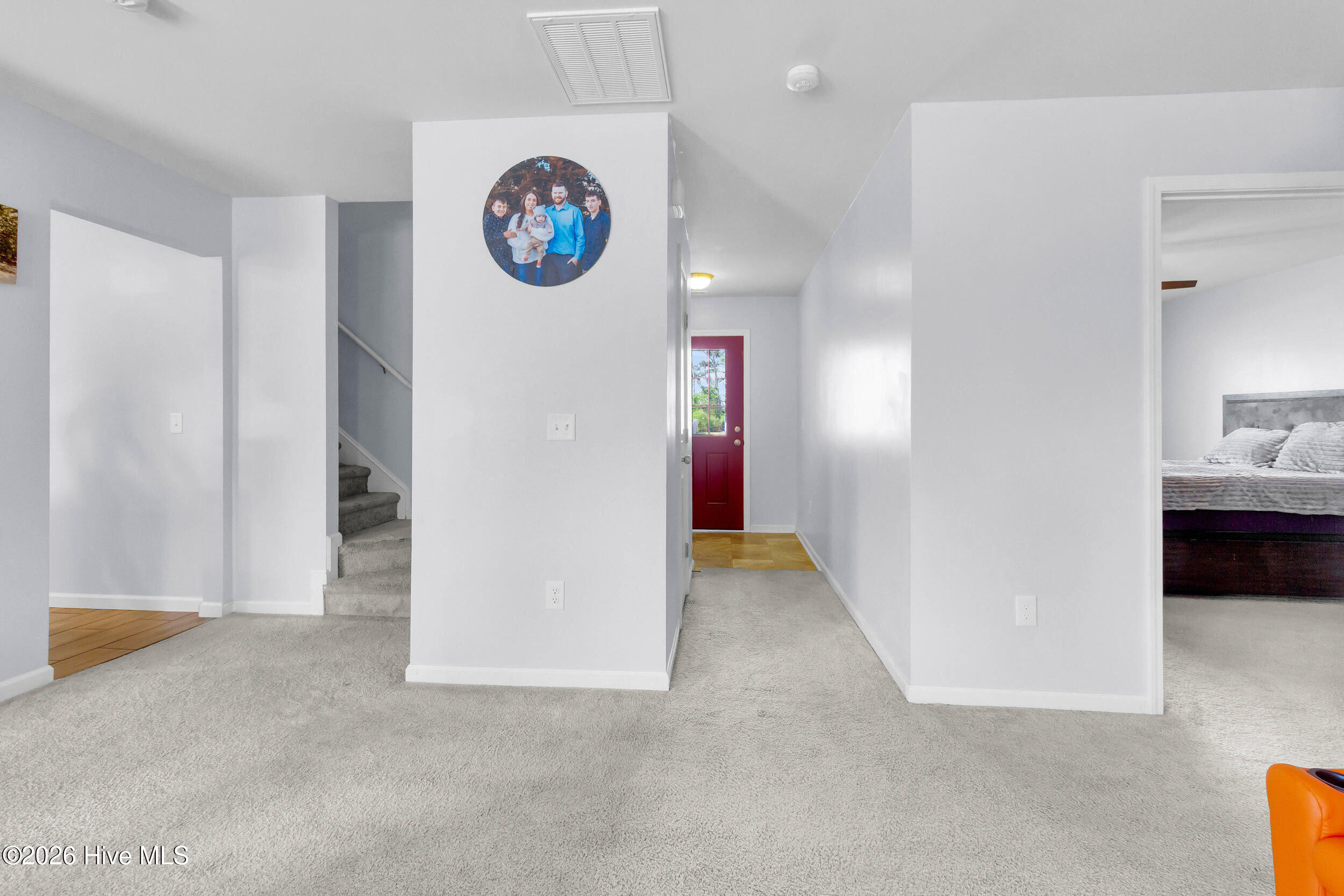 100561296 | Photo 17