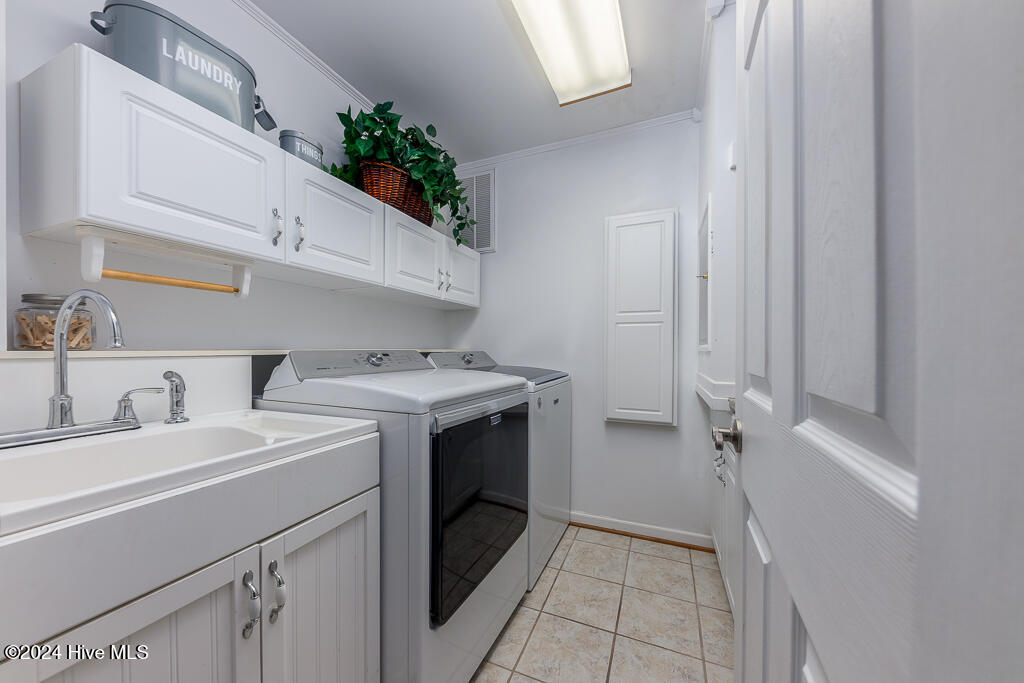 121 Harbour Drive,Hubert