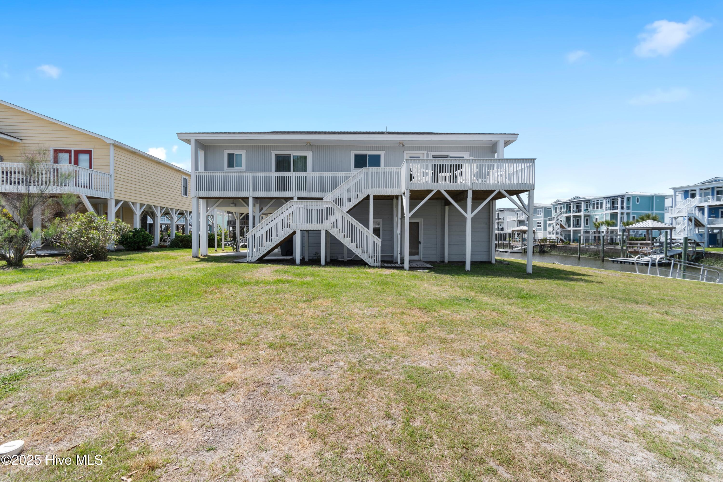 100503570 | Photo 45