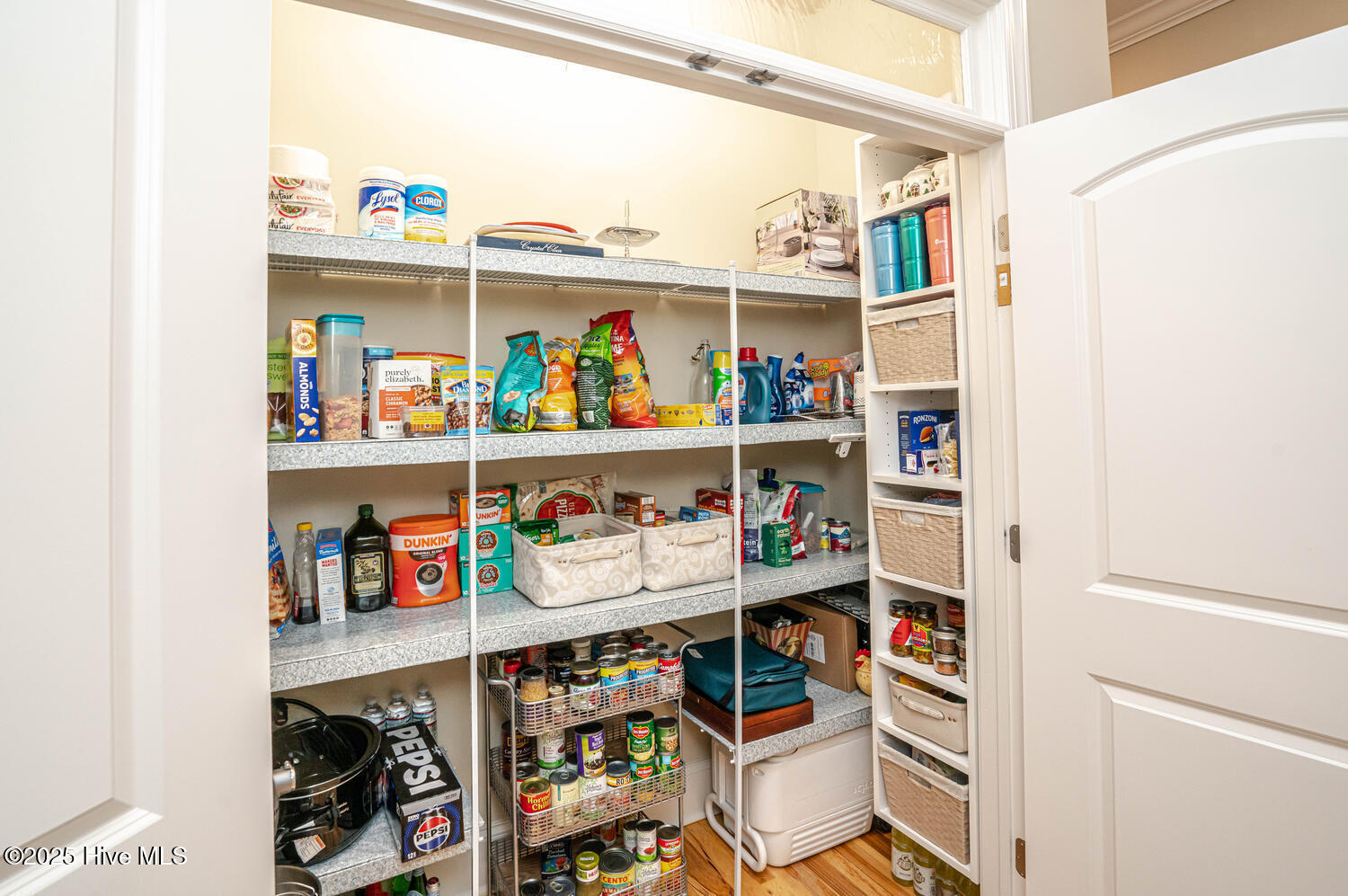 100514685 | Photo 26