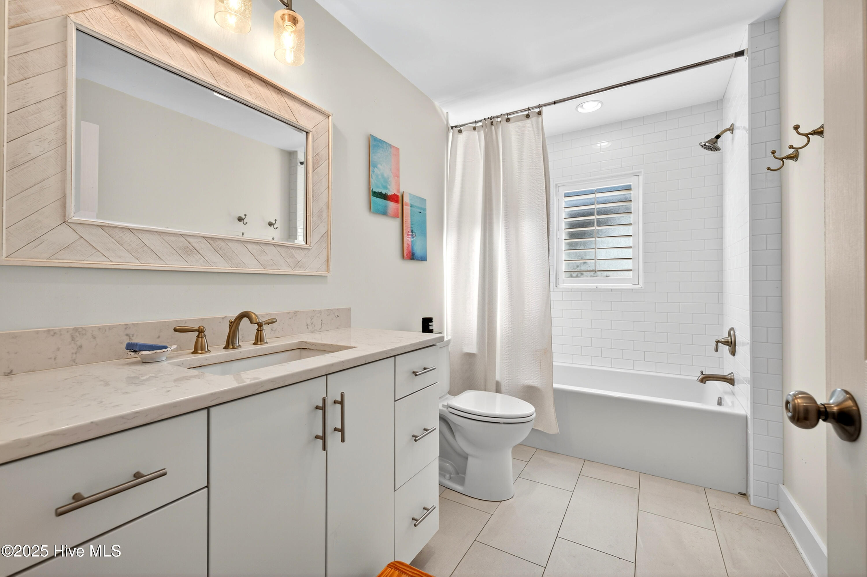 13 Myrtle Court, Wrightsville Beach, NC 28480 – photo 13: 015_002_6q7a5298_511
