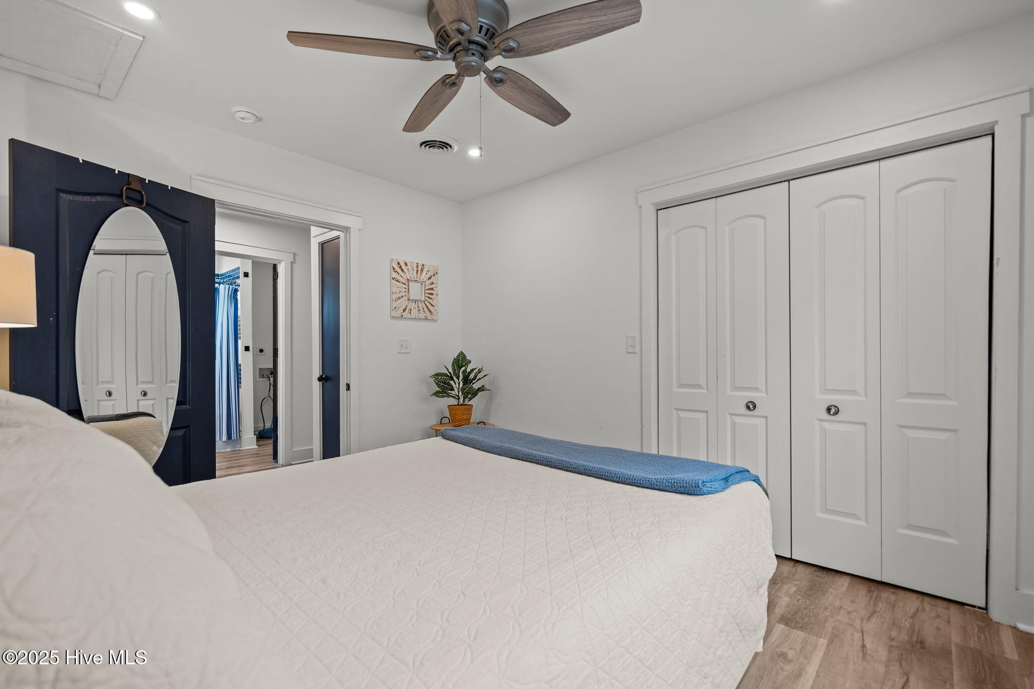 100525680 | Photo 35