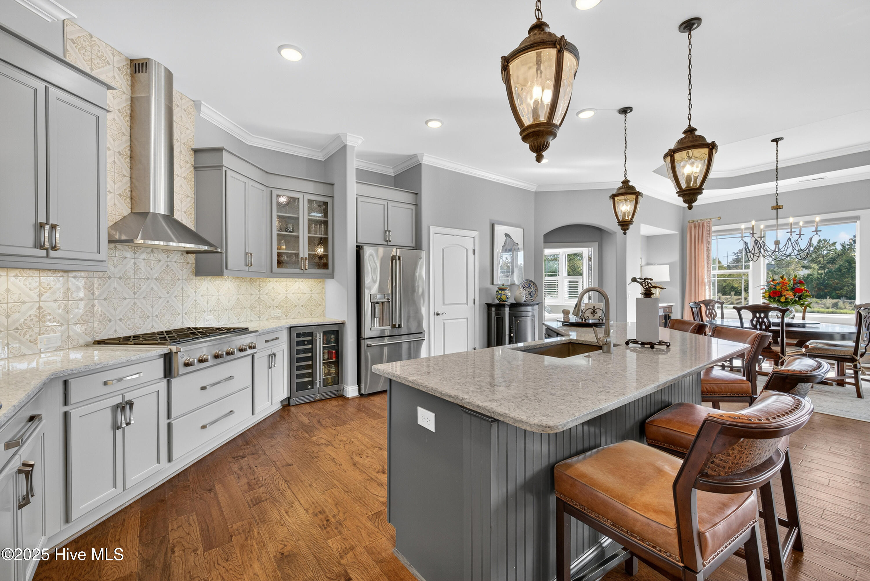 100541108 | Photo 14