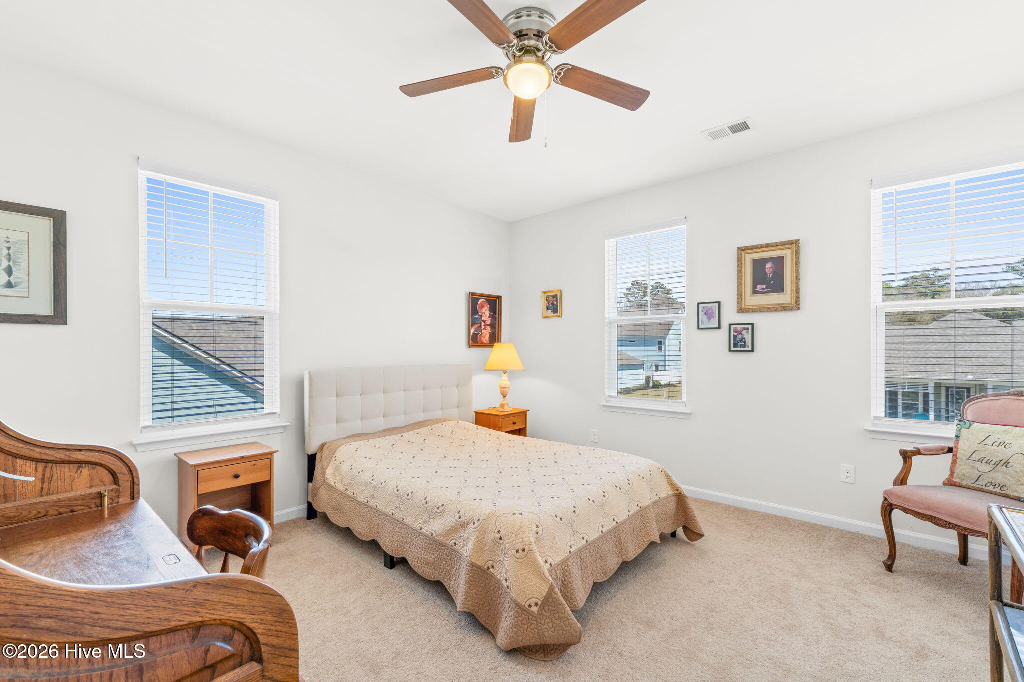 100566653 | Photo 20