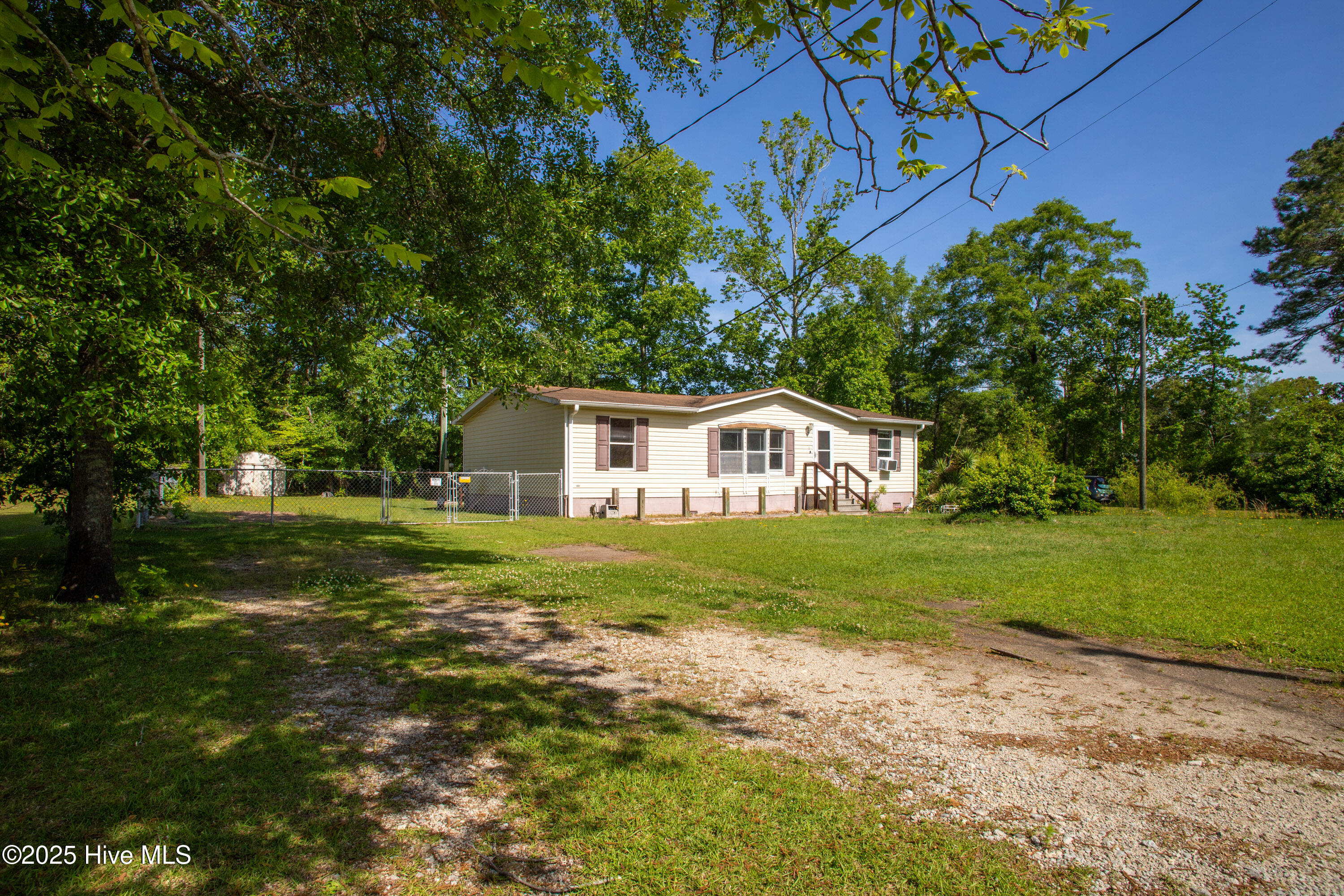 165 High School Road,Vanceboro
